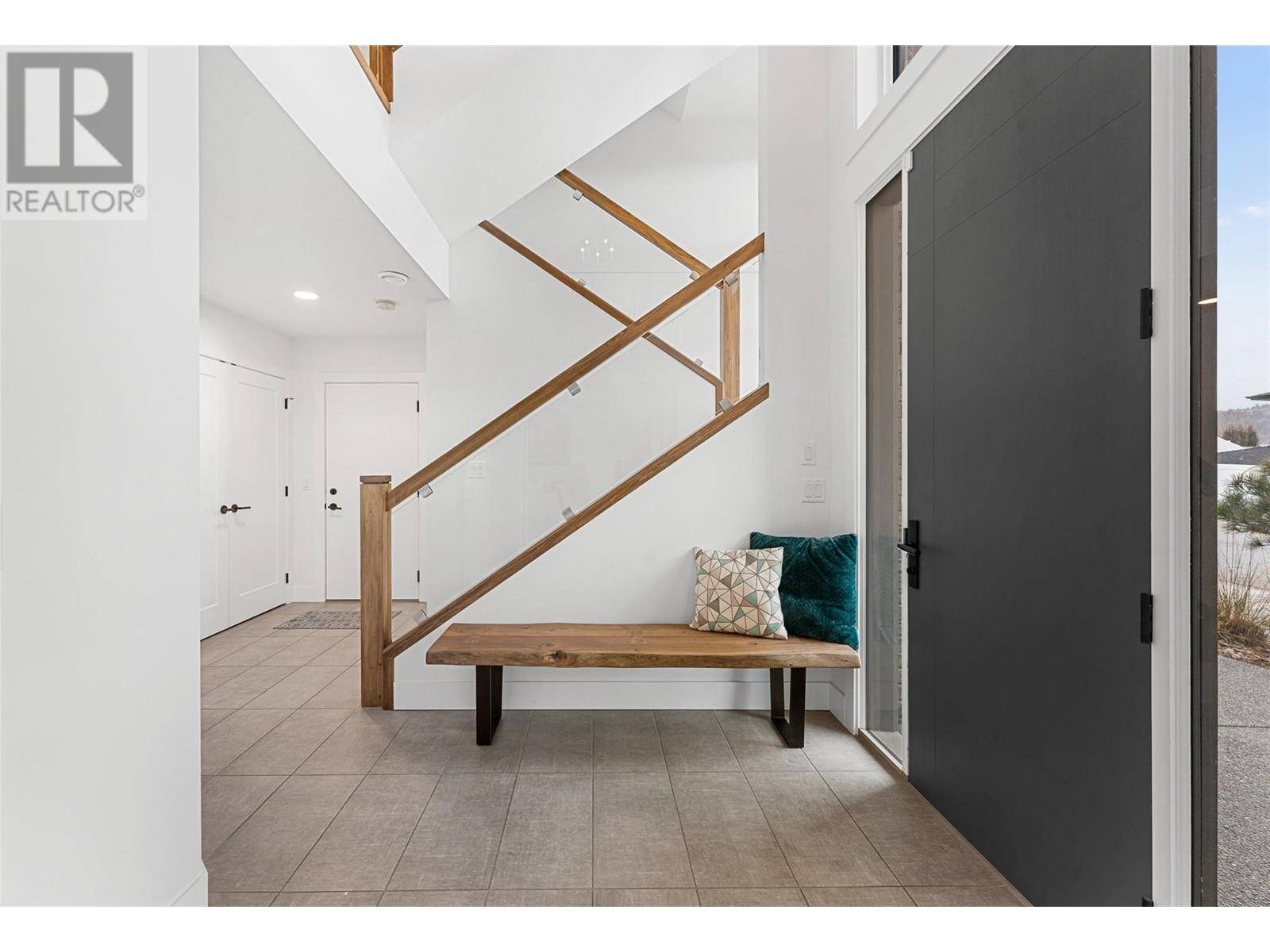 Kelowna, BC V1V2Y1,790 Boynton Place