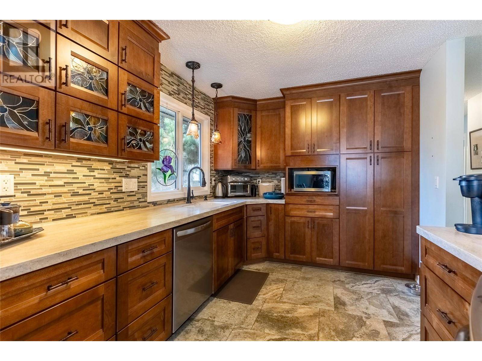 Kamloops, BC V2H1L7,294 Chetwynd Drive