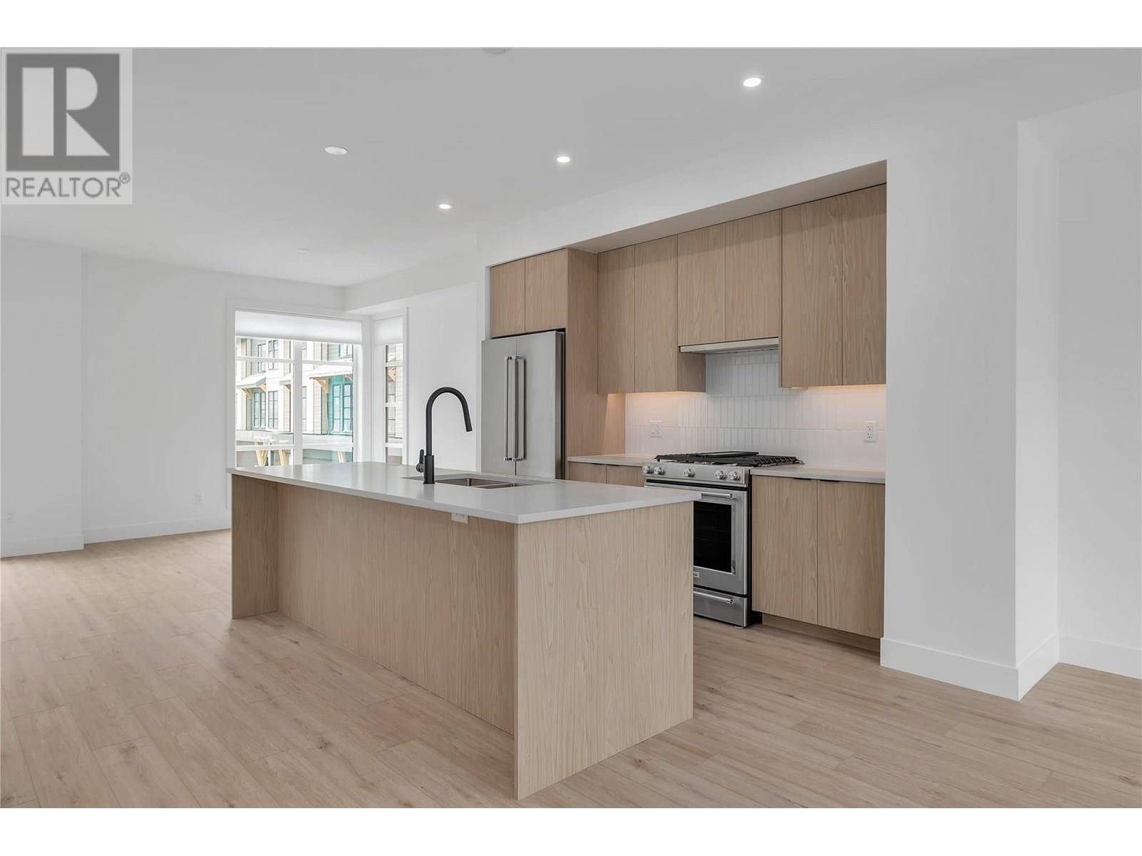Kelowna, BC V1V1A6,1455 Cara Glen CT #108