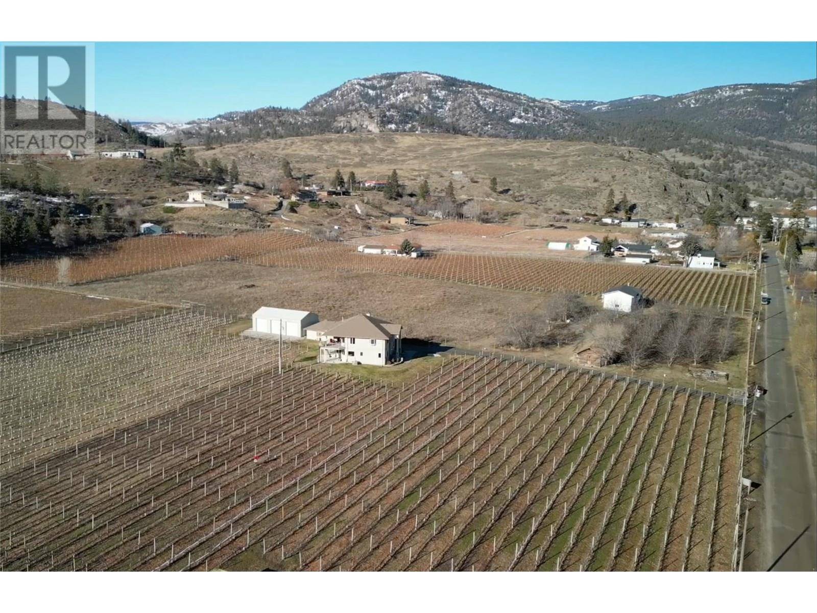 Kaleden, BC V0H1K0,100 Fir Avenue
