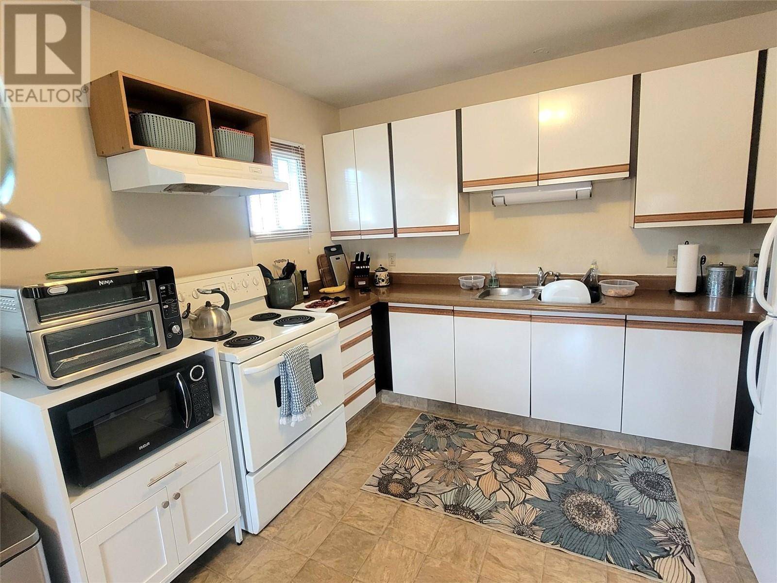 Osoyoos, BC V0H1V1,6834 89TH Street