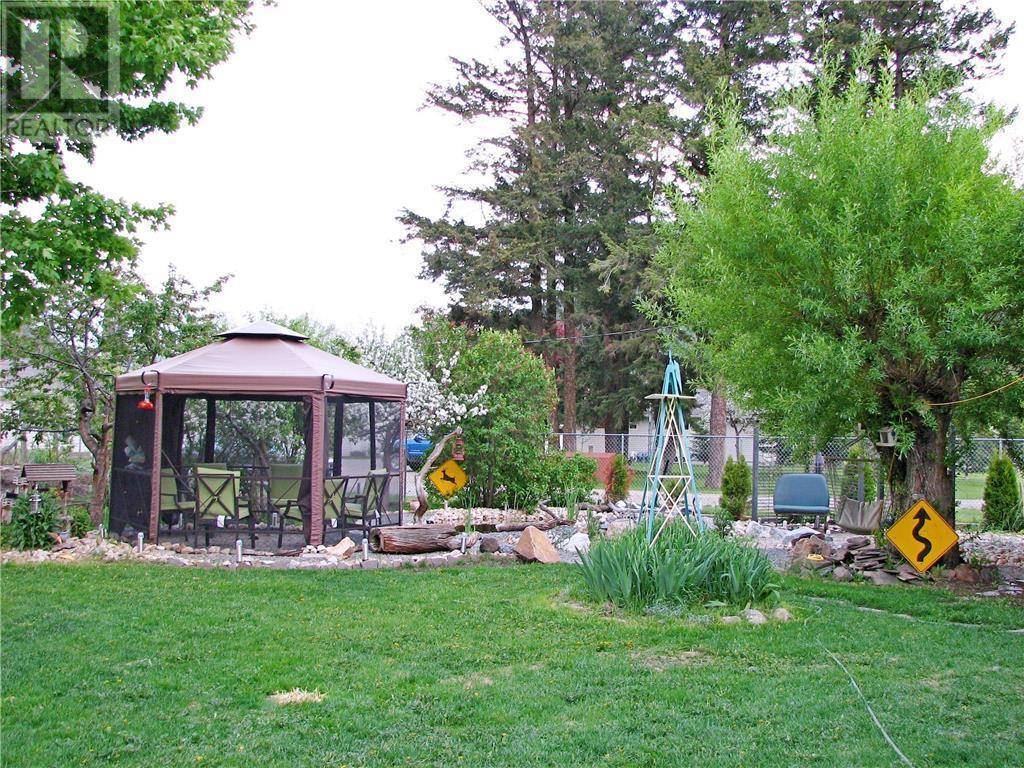 Falkland, BC V0E1W0,2895 Chase Falkland Road