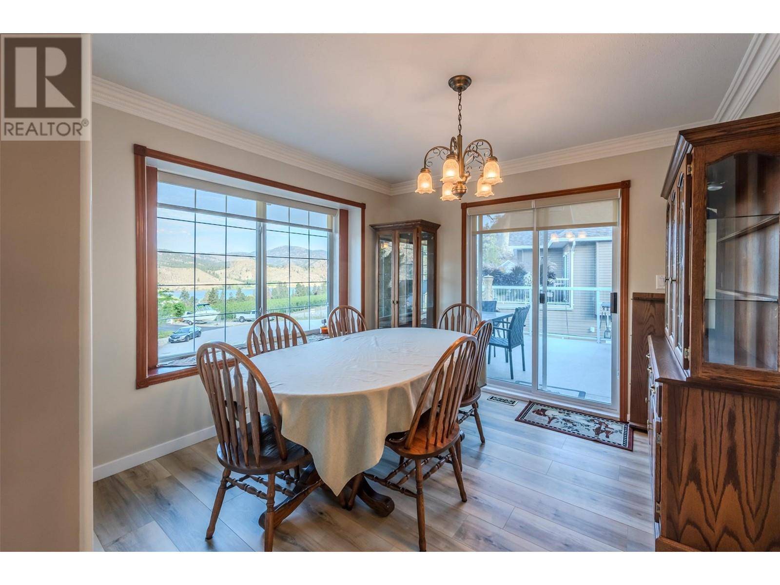 Okanagan Falls, BC V0H1R1,981 Peachcliff Drive