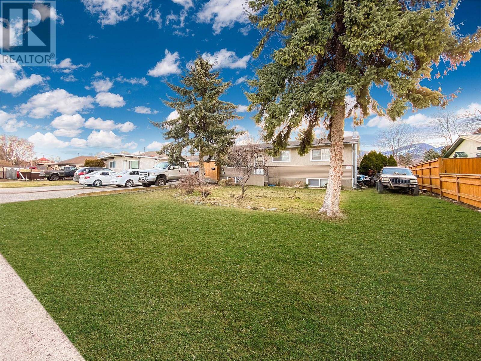 Kelowna, BC V1X3Y6,215 Davie Road S