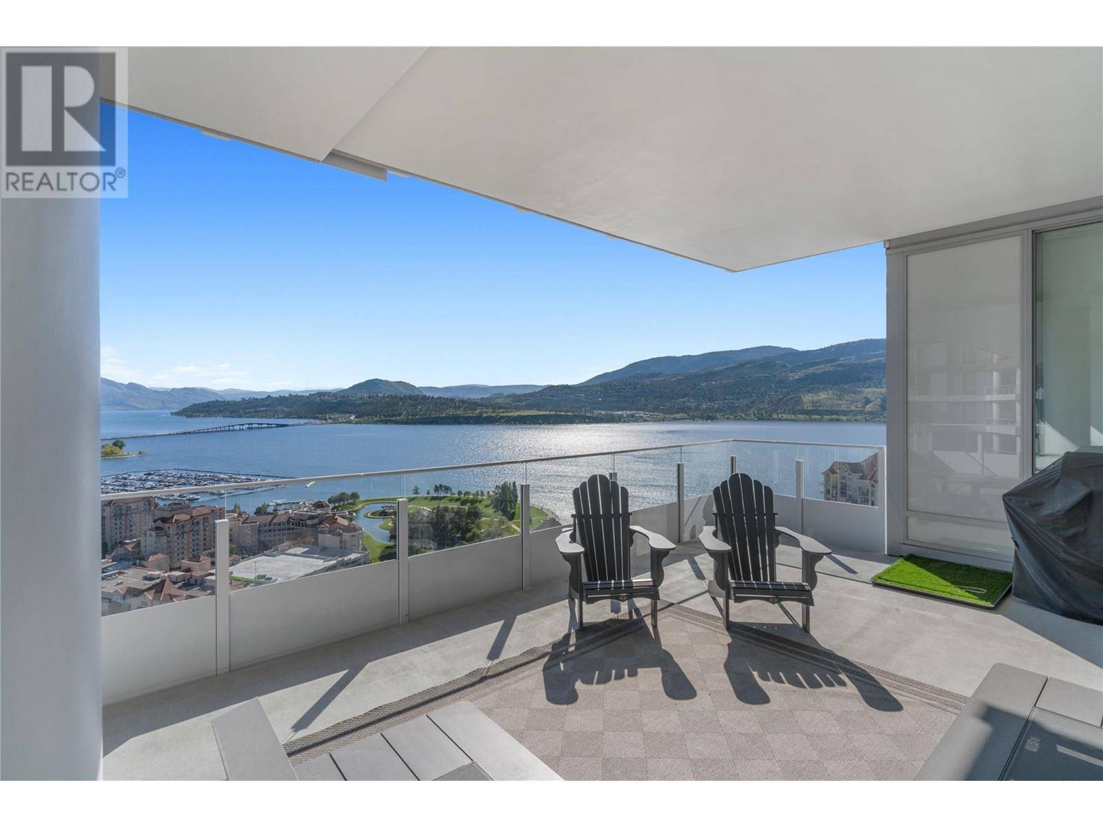 Kelowna, BC V1Y0L4,1181 Sunset DR #2802