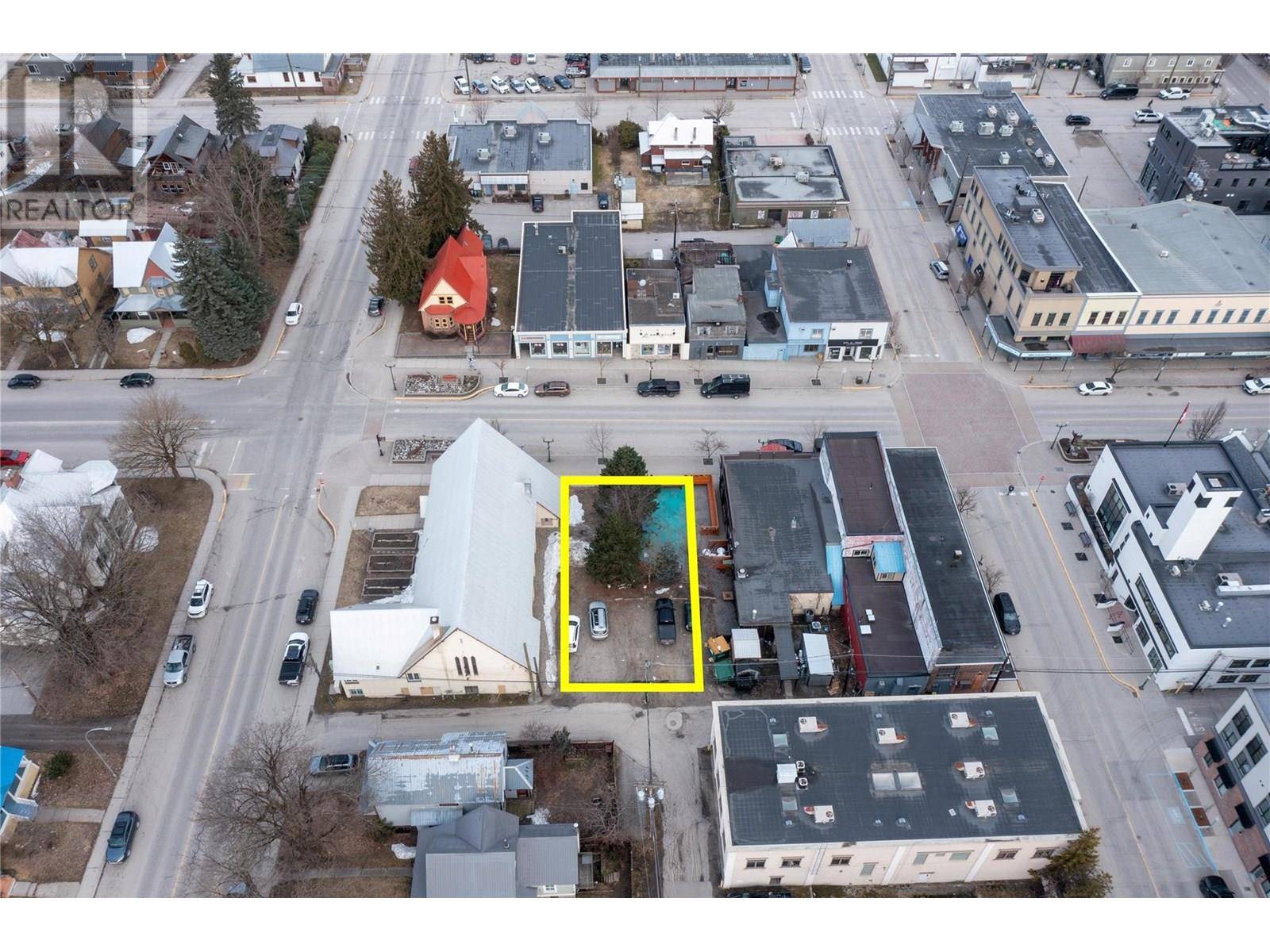 Revelstoke, BC V0E2S0,310 Mackenzie Avenue