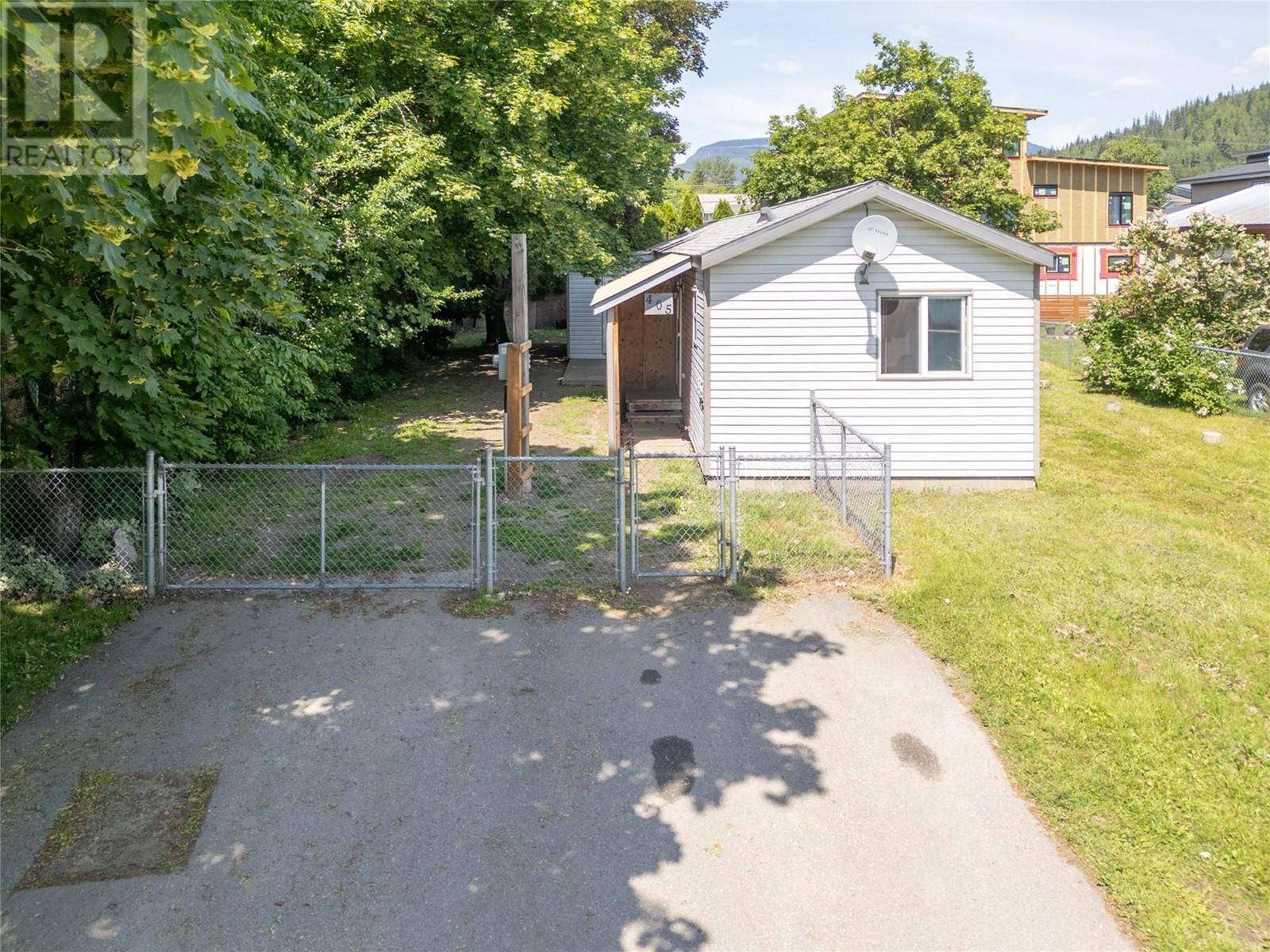 Revelstoke, BC V0E2S0,405 Moss Street