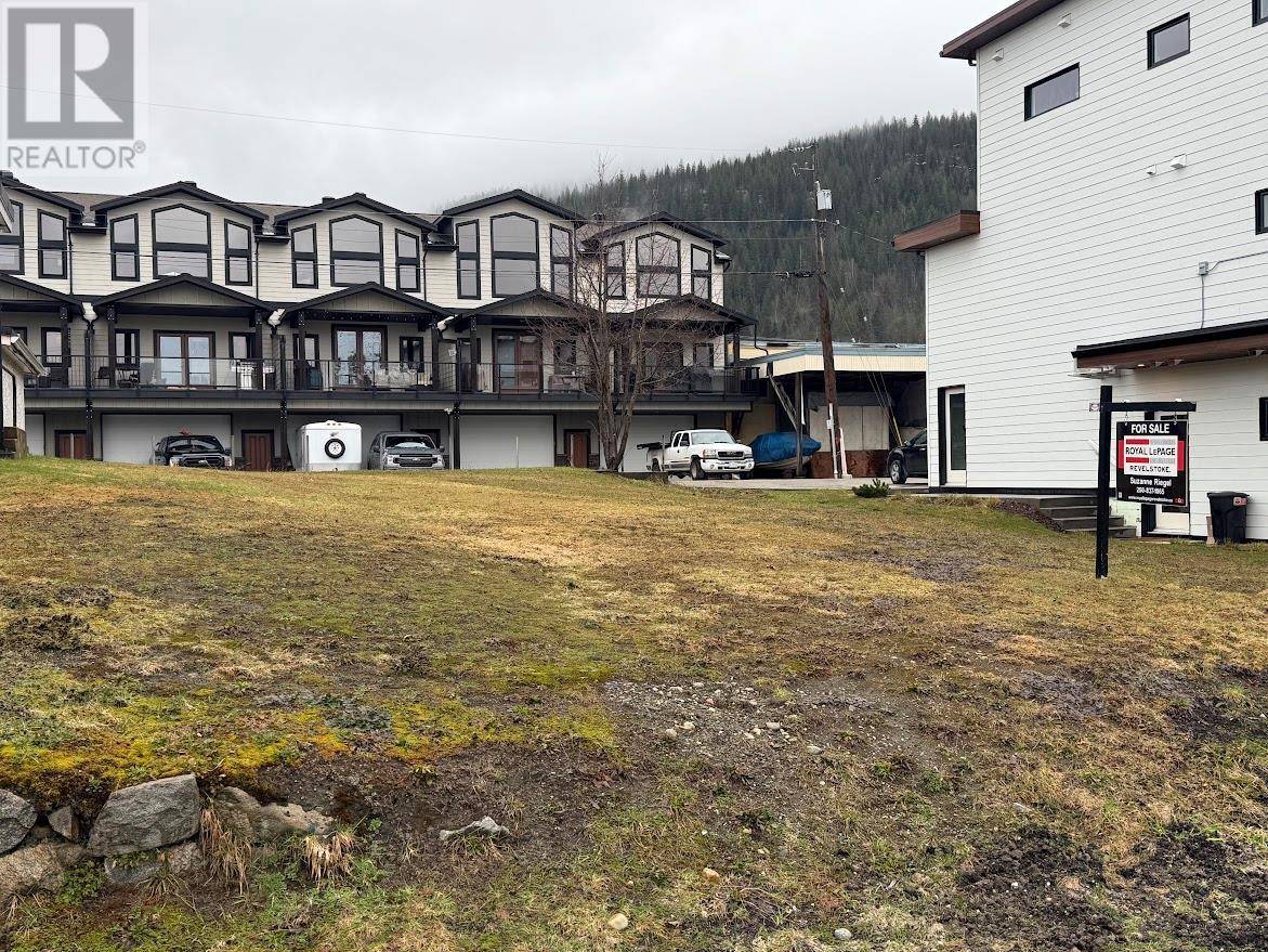 Revelstoke, BC V0E2S0,309 Taylor Street