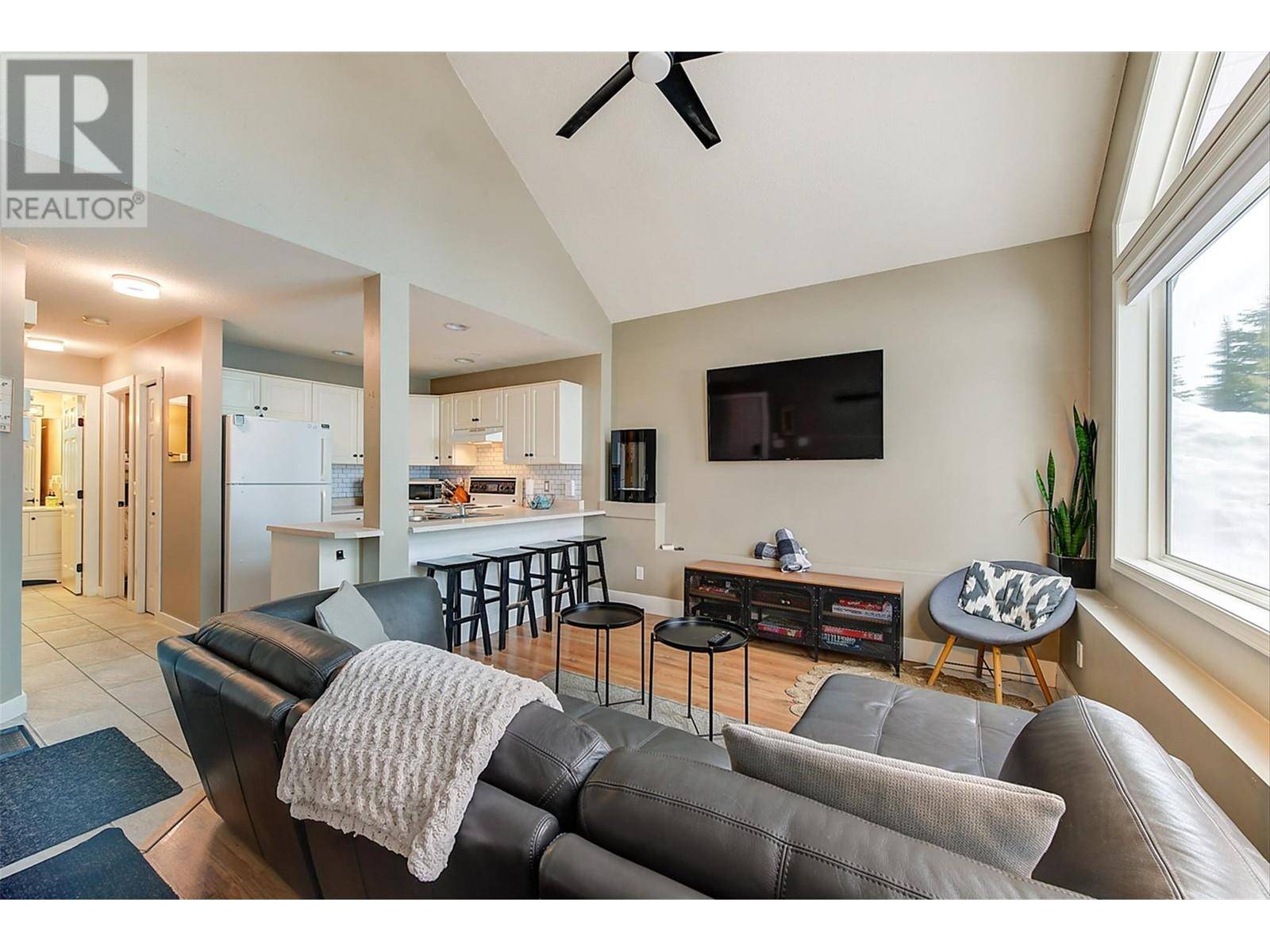 Big White, BC V1P1P3,5977 Snow Pines CRES #116D