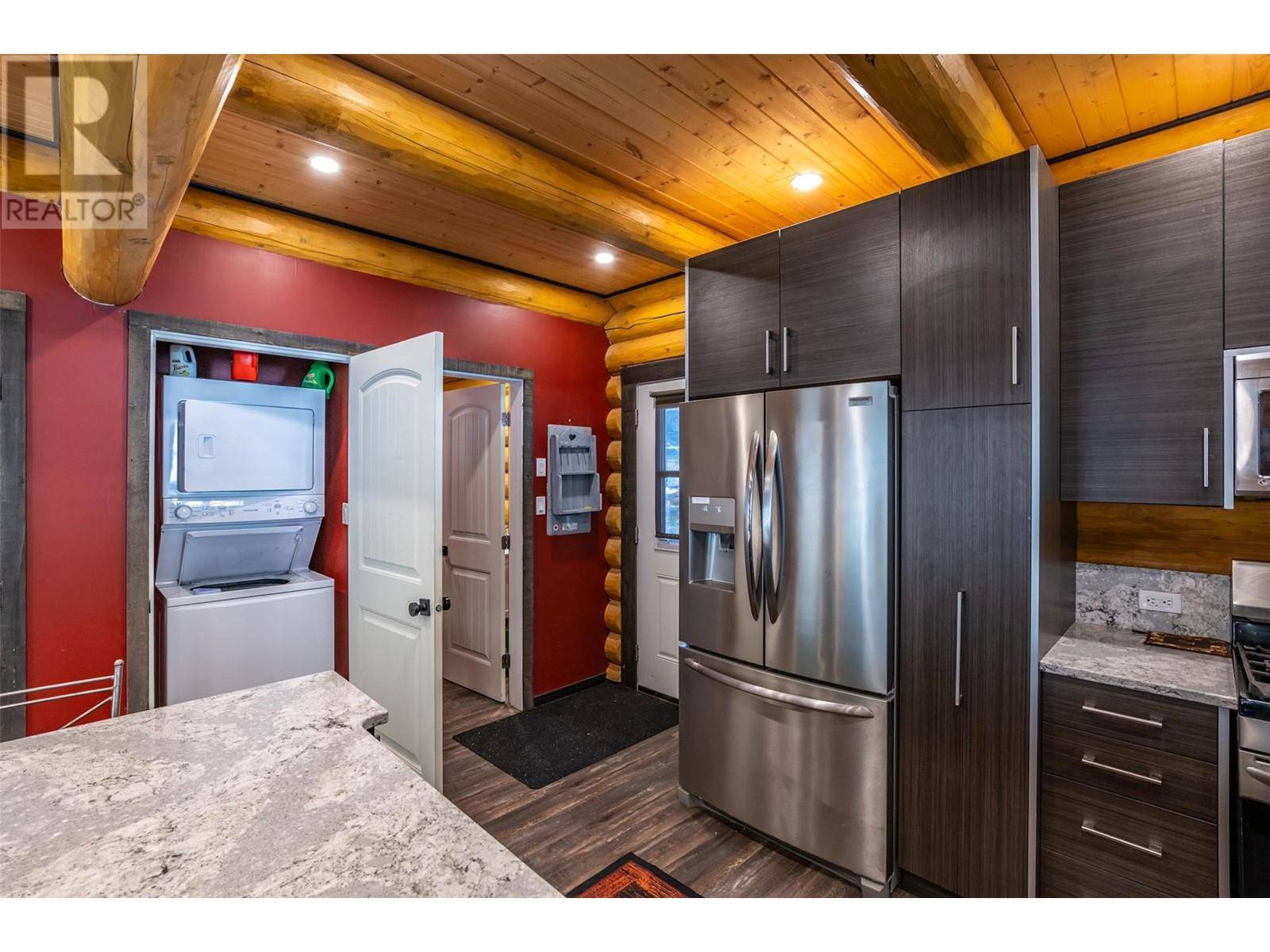 Hedley, BC V0X1K0,853 Cawston Avenue