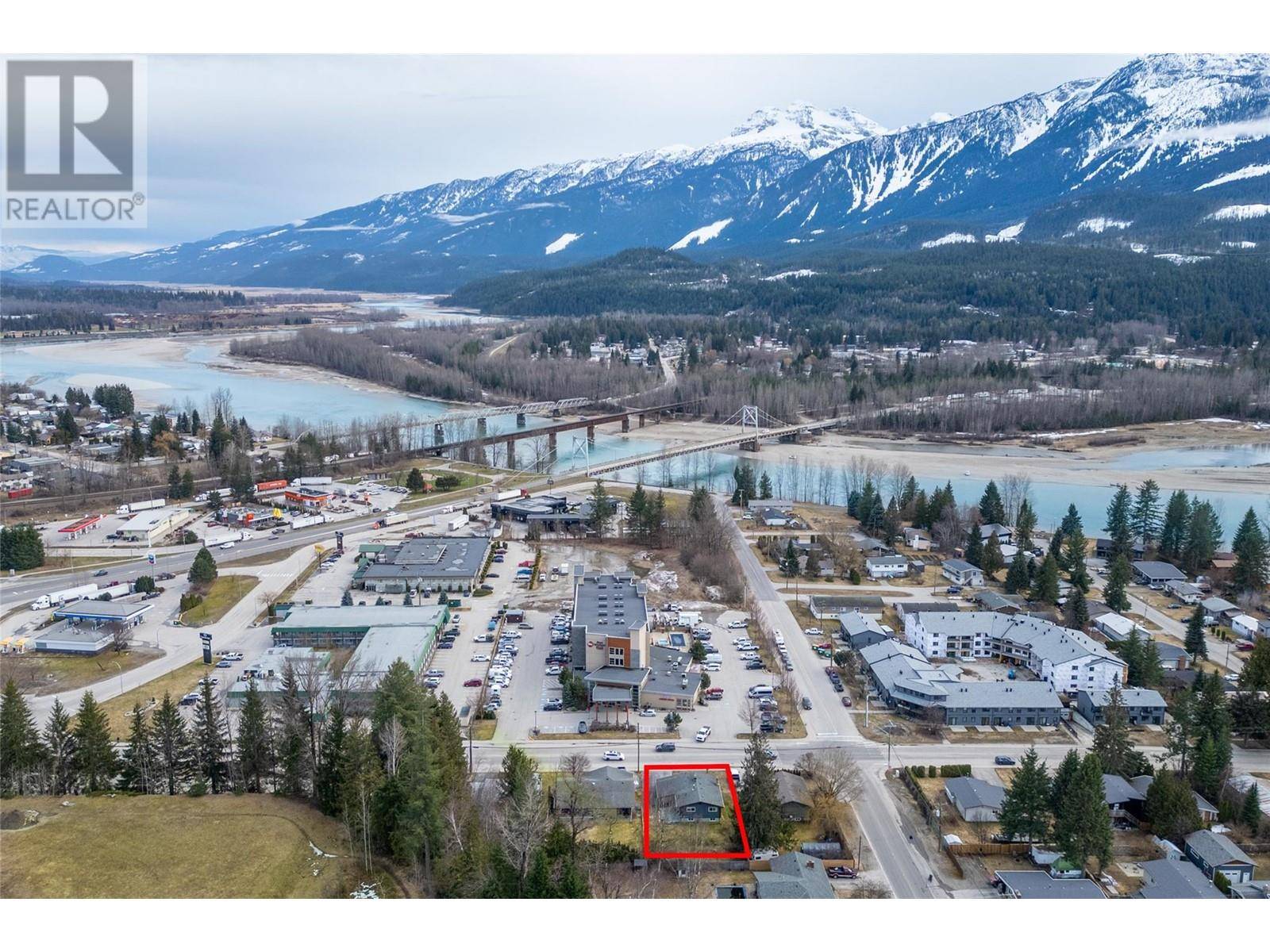 Revelstoke, BC V0E2S0,1924 Laforme Boulevard