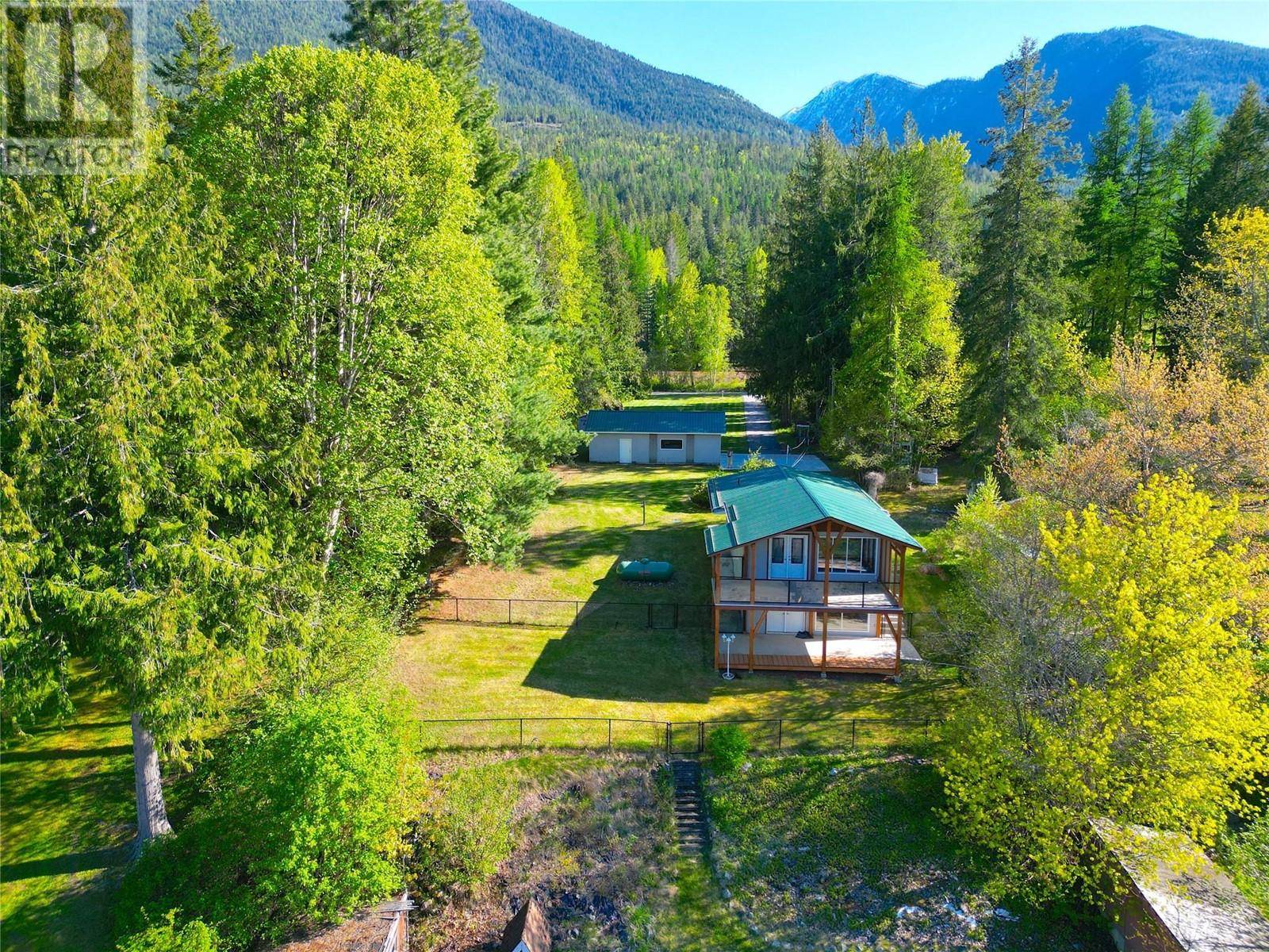 Procter, BC V1L6R5,7597 ROSS Road