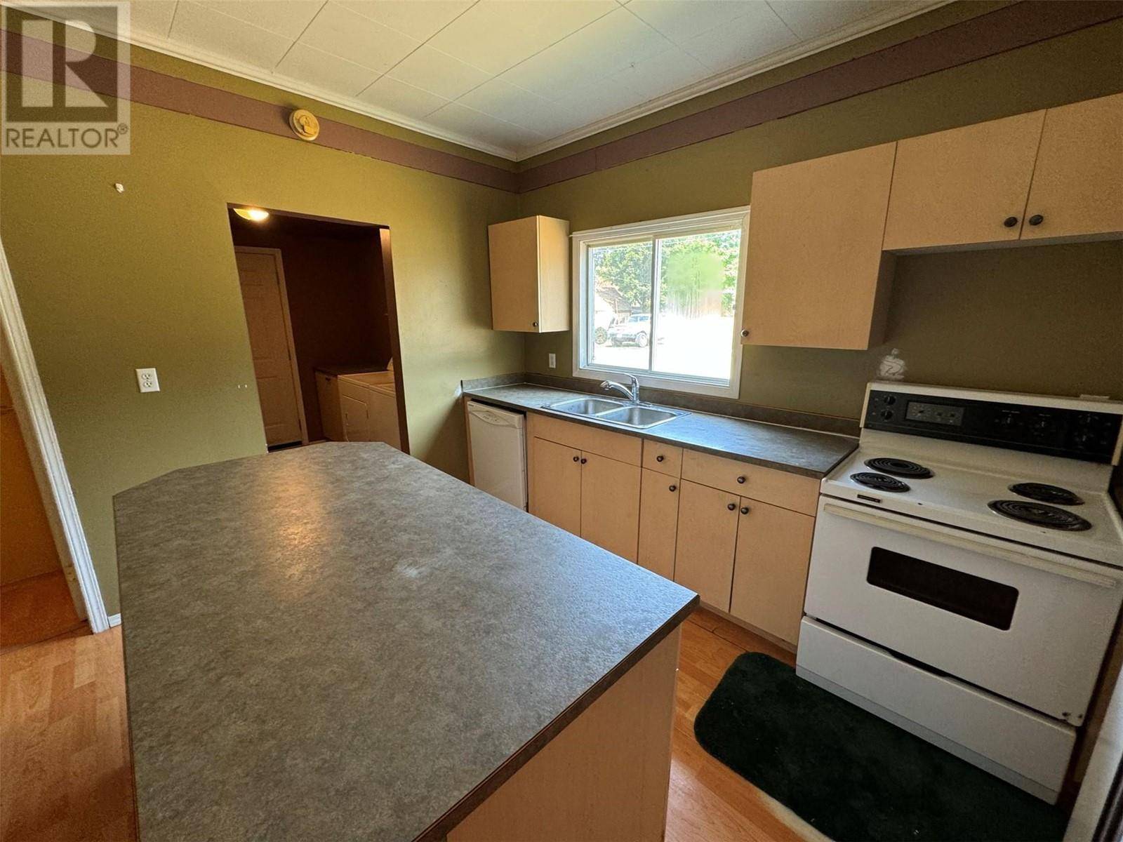 Grand Forks, BC V0H1H0,7687 Riverside Drive