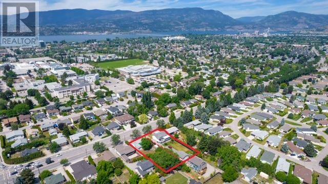 Kelowna, BC V1W3R1,3029 Gordon Drive