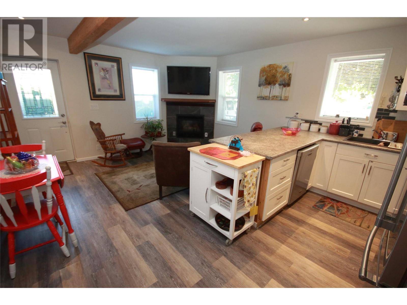 Oliver, BC V0H1T0,472 VETERANS AVE Avenue