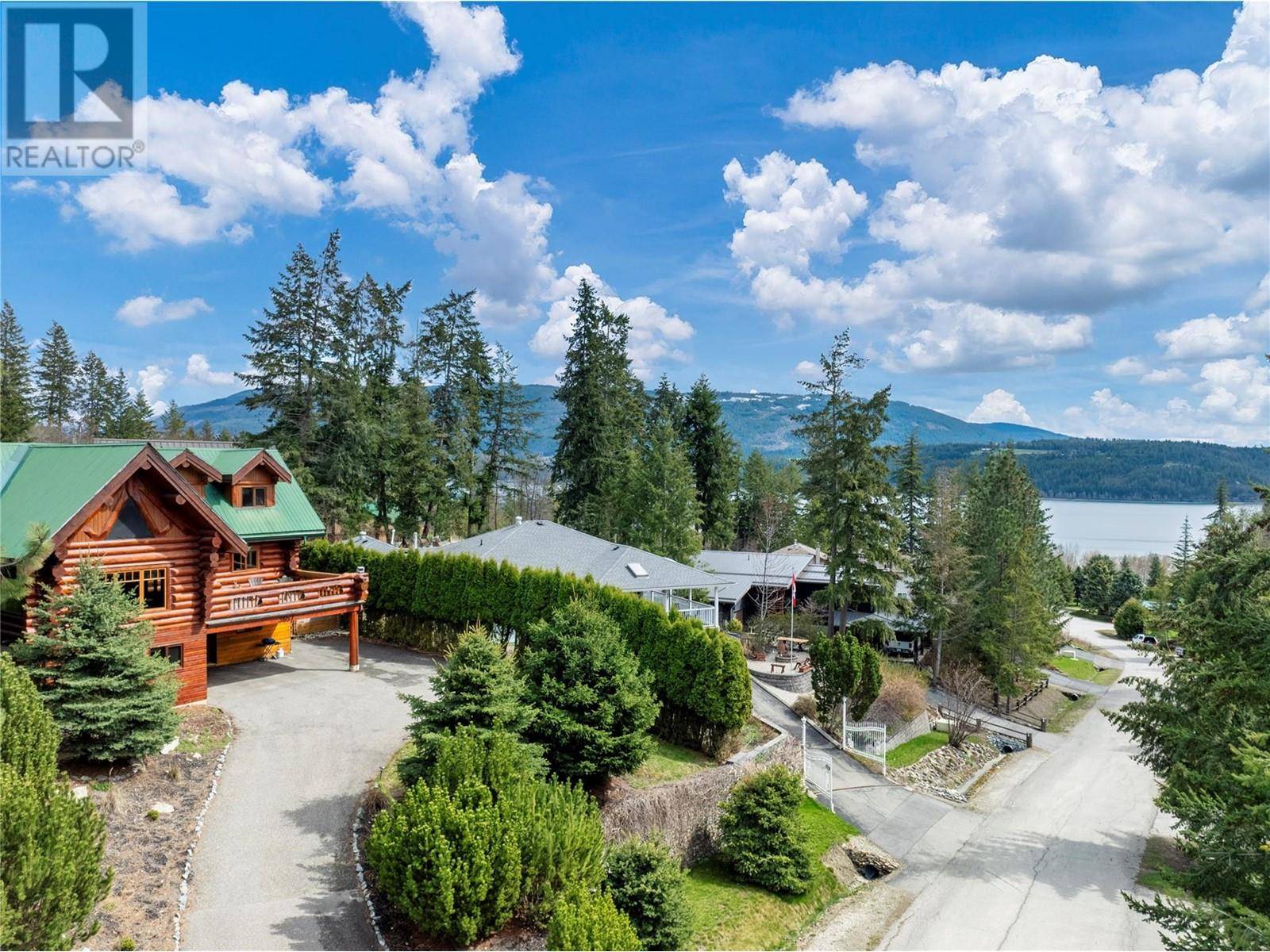 Tappen, BC V0E2X1,3667 Braelyn Road