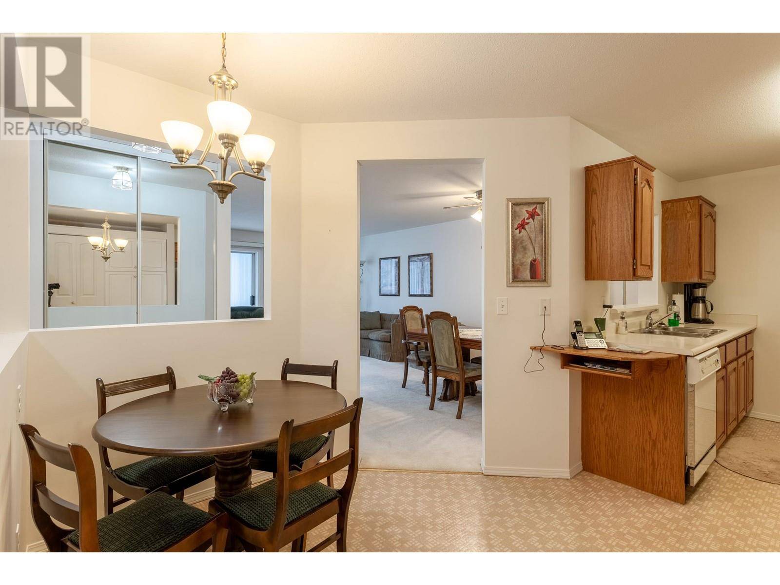 Kelowna, BC V1W3N9,1329 KLO RD #208