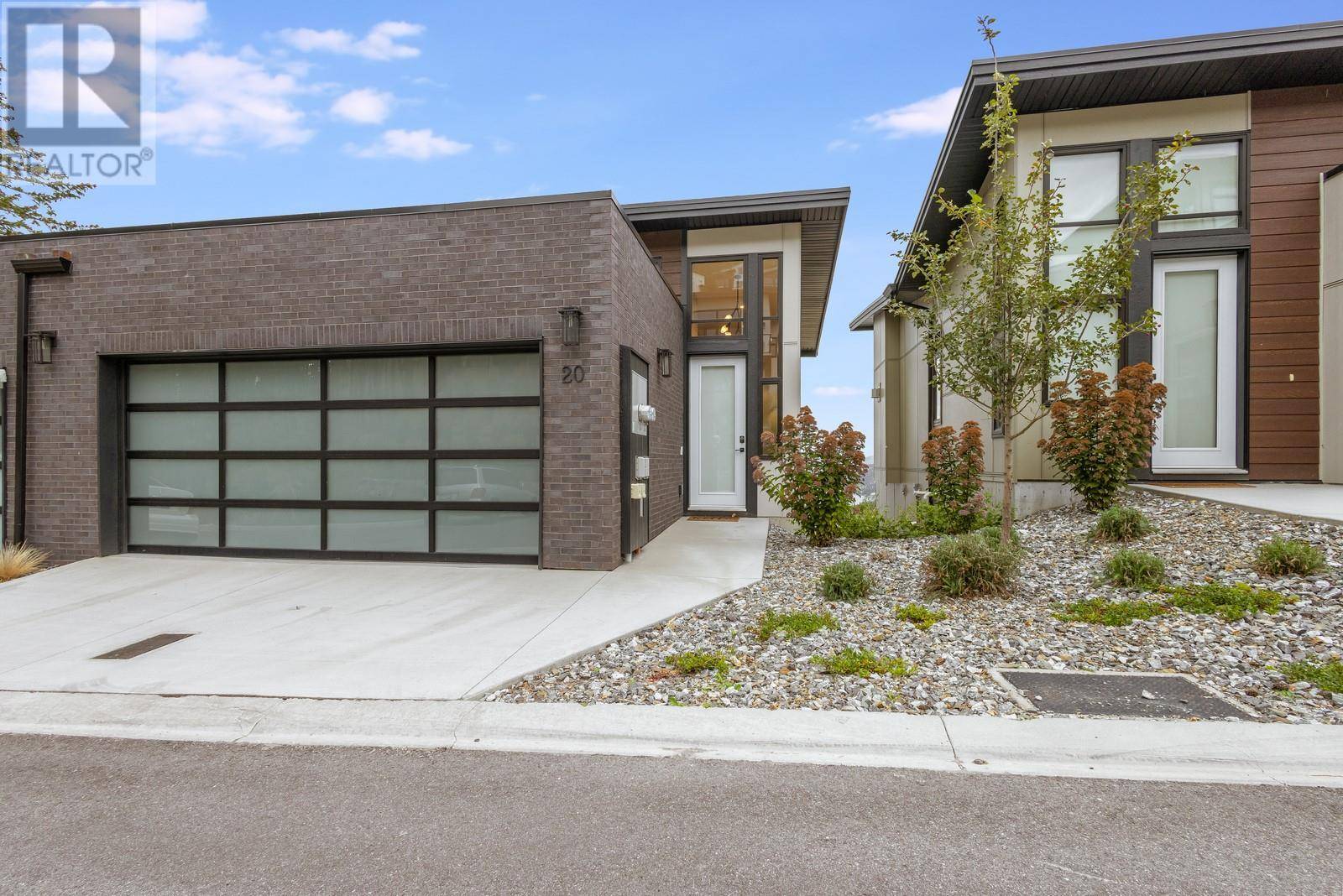 Kelowna, BC V1V0C6,3220 Hilltown DR #20