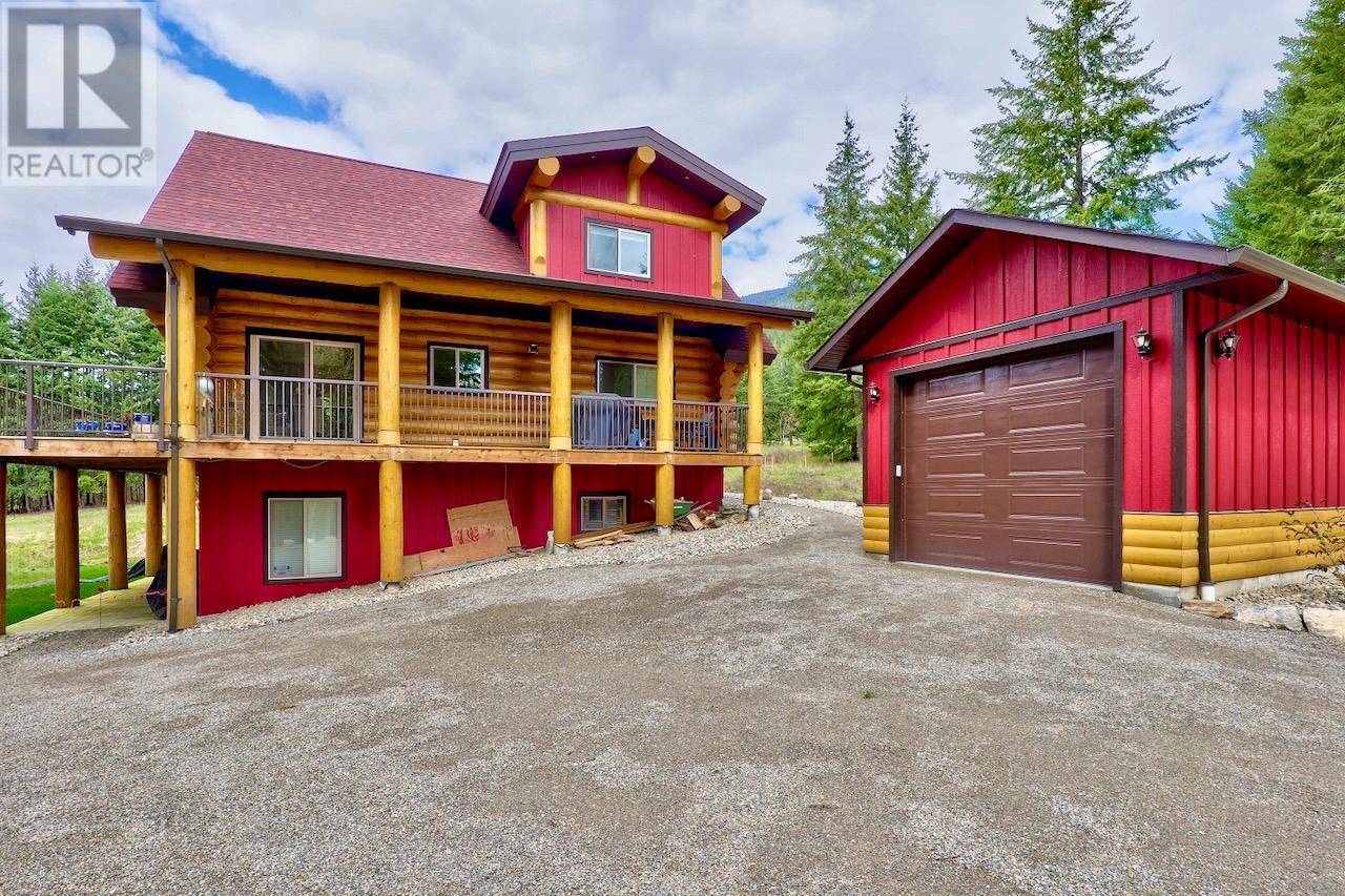Anglemont, BC V0E1M8,2589 Airstrip Road