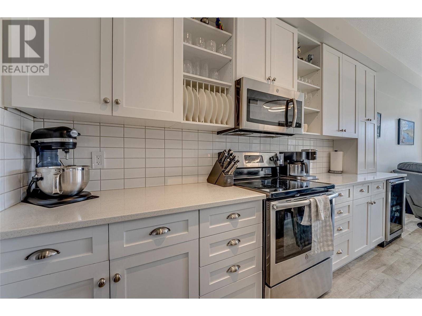 Vernon, BC V1H1Y8,101 Village Centre CT #235