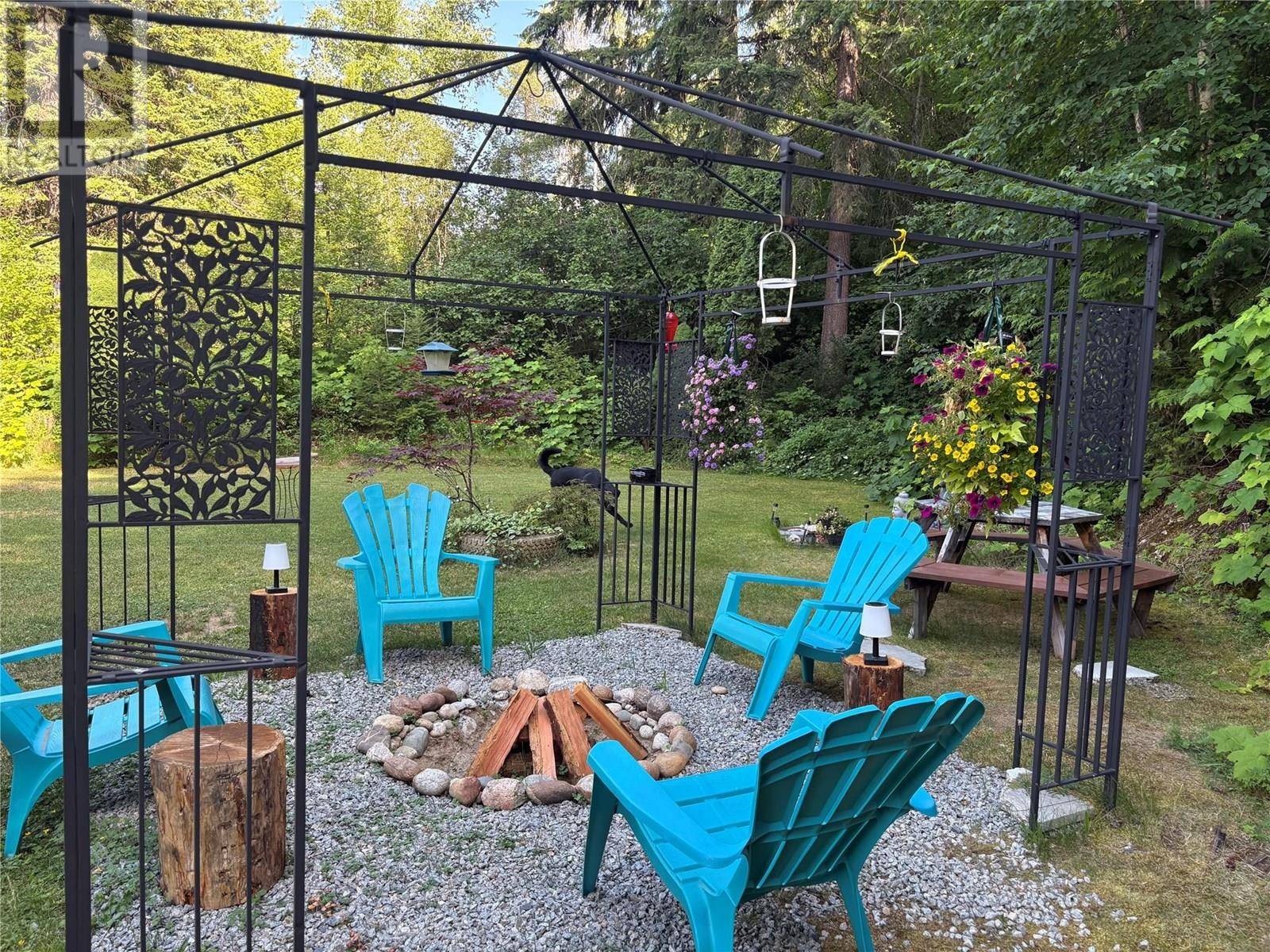 Crescent Valley, BC V0G1H1,4366 Poplar Ridge Crescent