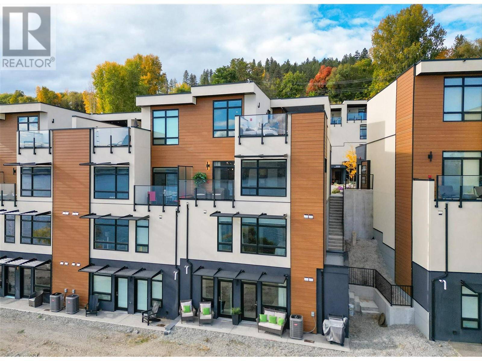 Peachland, BC V0H1X7,5991 Princess Street