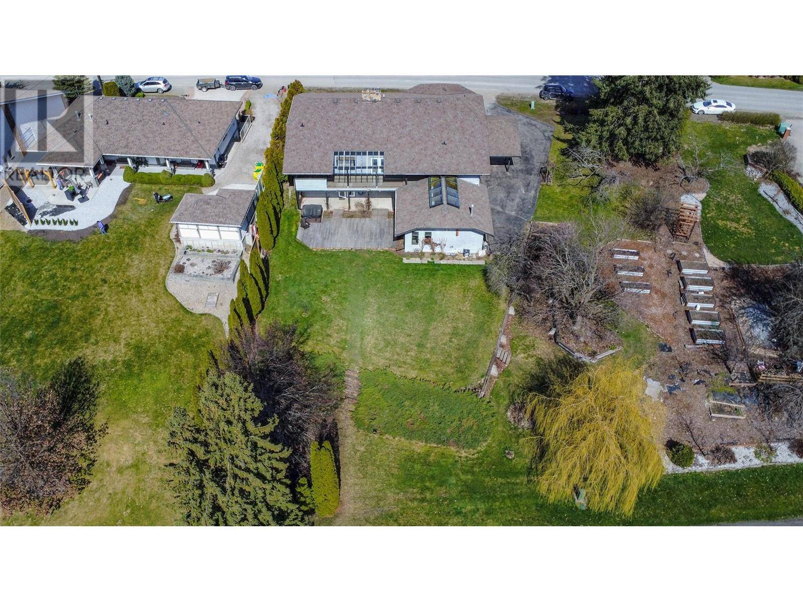 Blind Bay, BC V0E1H2,2580 Golf Course Drive