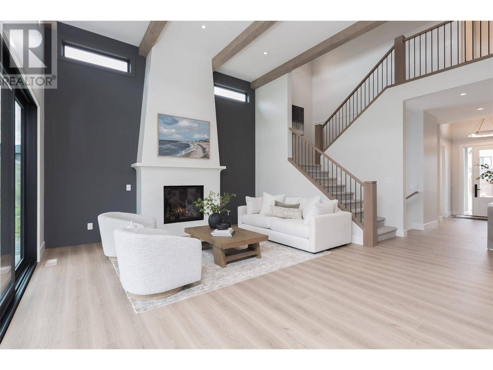 Kelowna, BC V1W4N2,1028 Bull Crescent