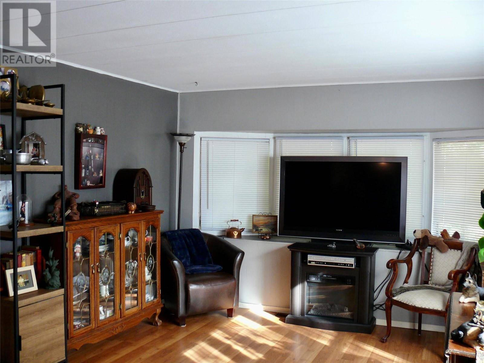 Salmon Arm, BC V1E2P6,7203 BLACK Road SE