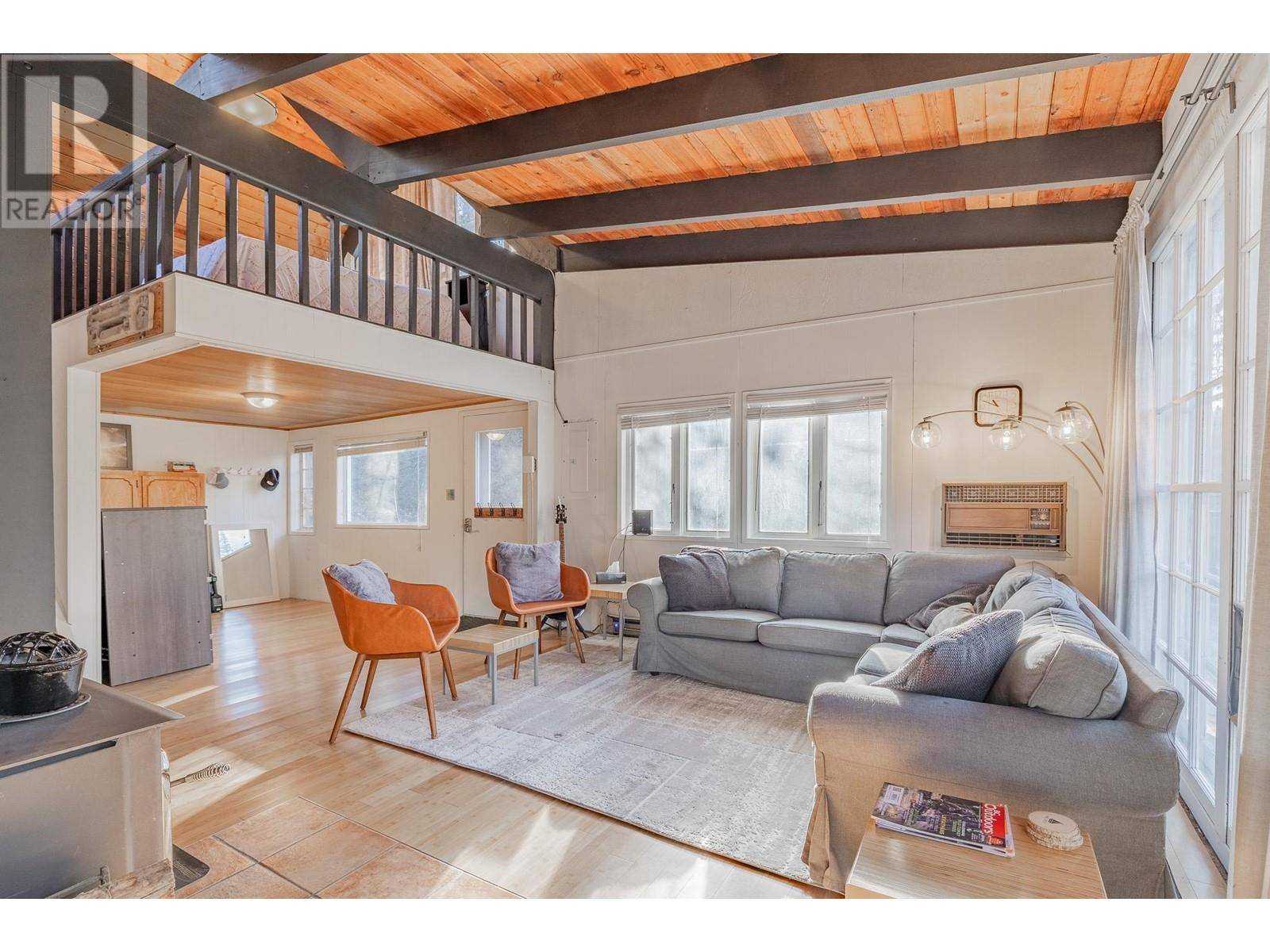 Windermere, BC V0B2L2,4736 COPPER Crescent
