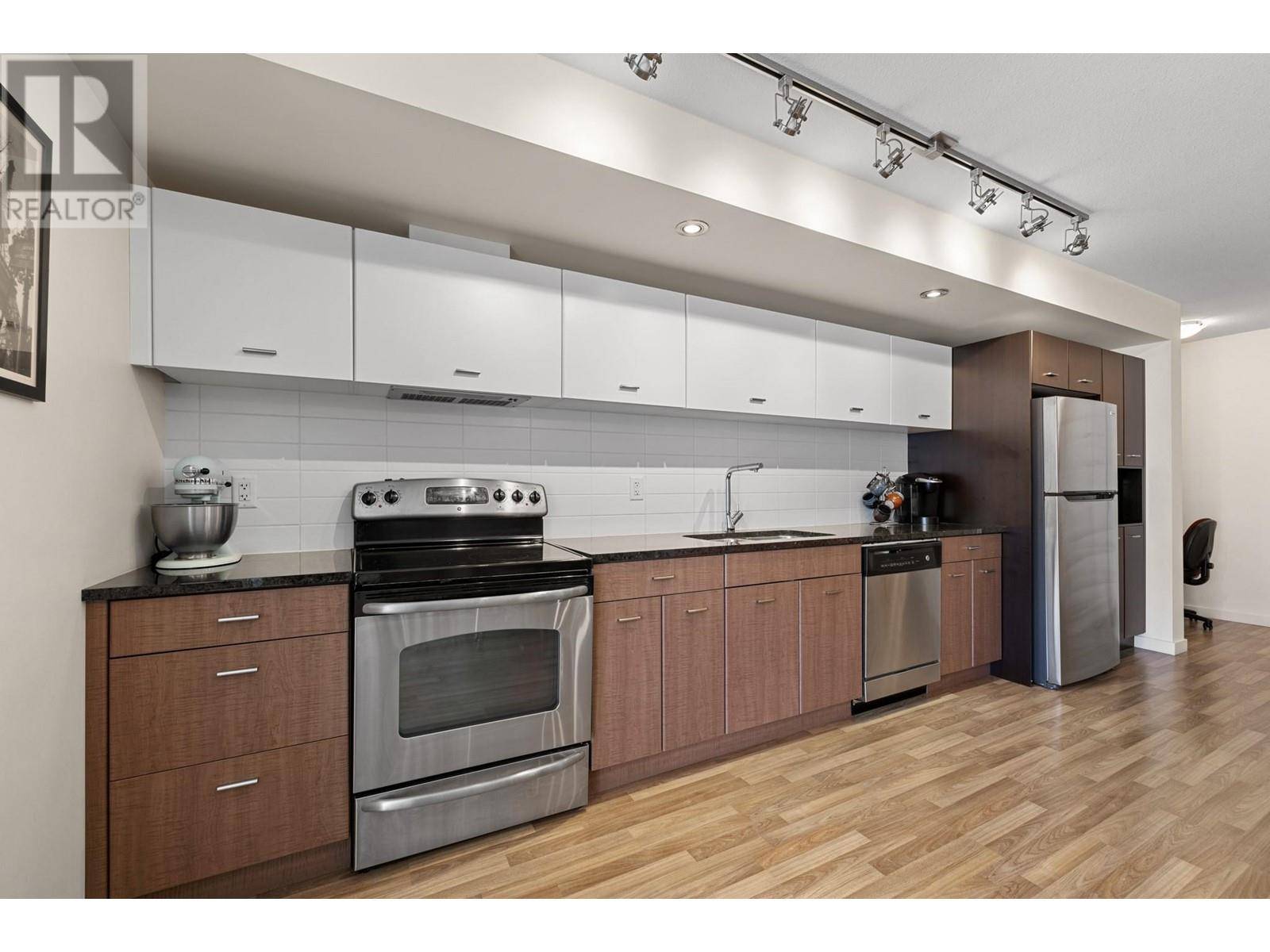 Kelowna, BC V1V2T9,547 Yates RD #406