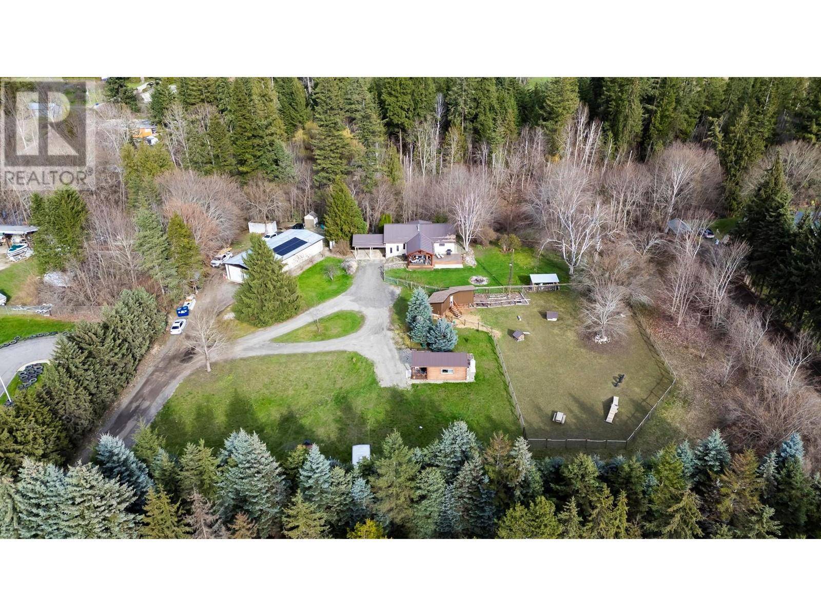 Salmon Arm, BC V0E1K0,5810 50 Street NE