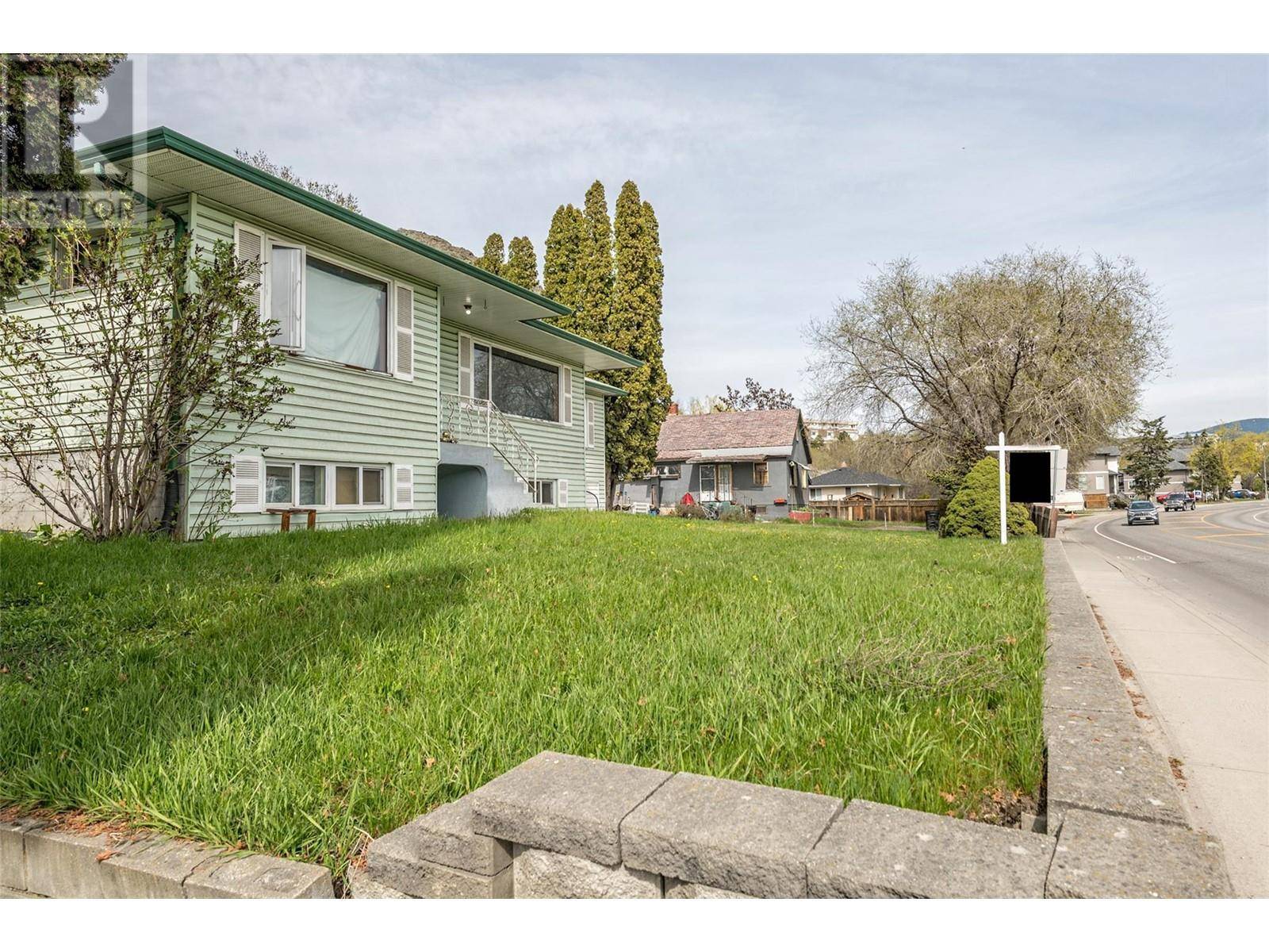 Vernon, BC V1T2G2,4007 30 Avenue