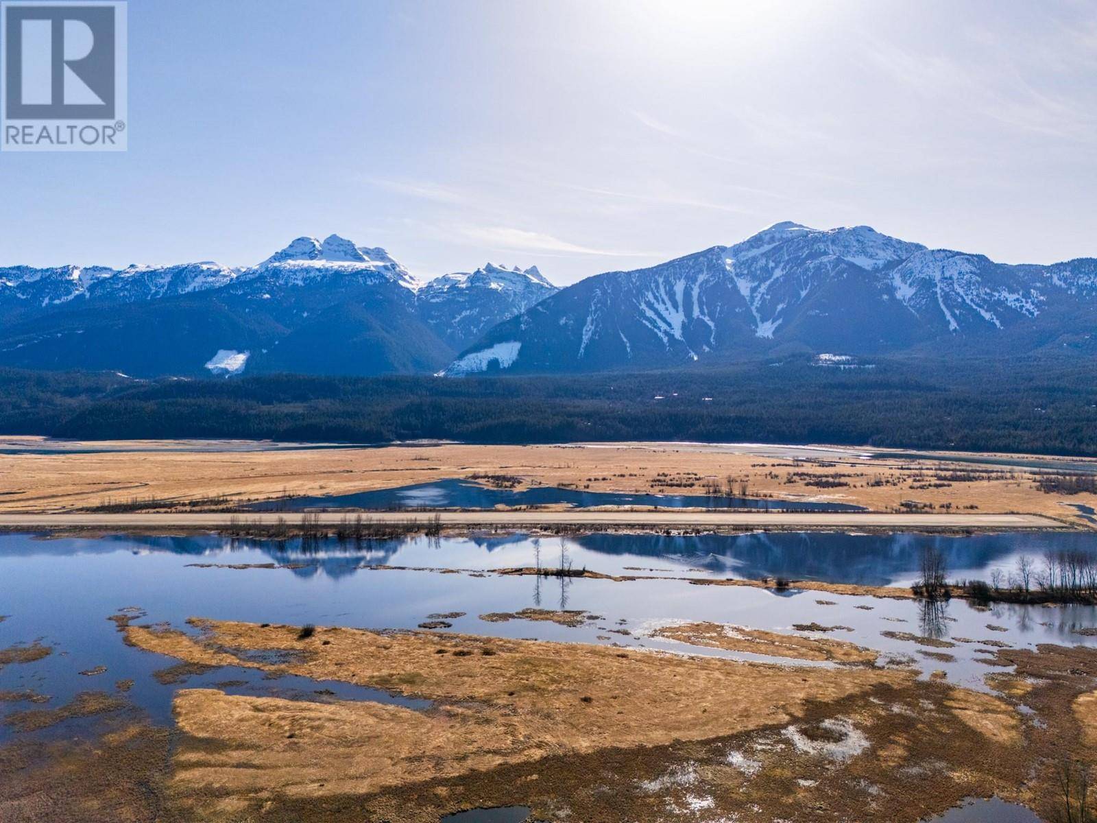 Revelstoke, BC V0E2S3,2323 Airport Way