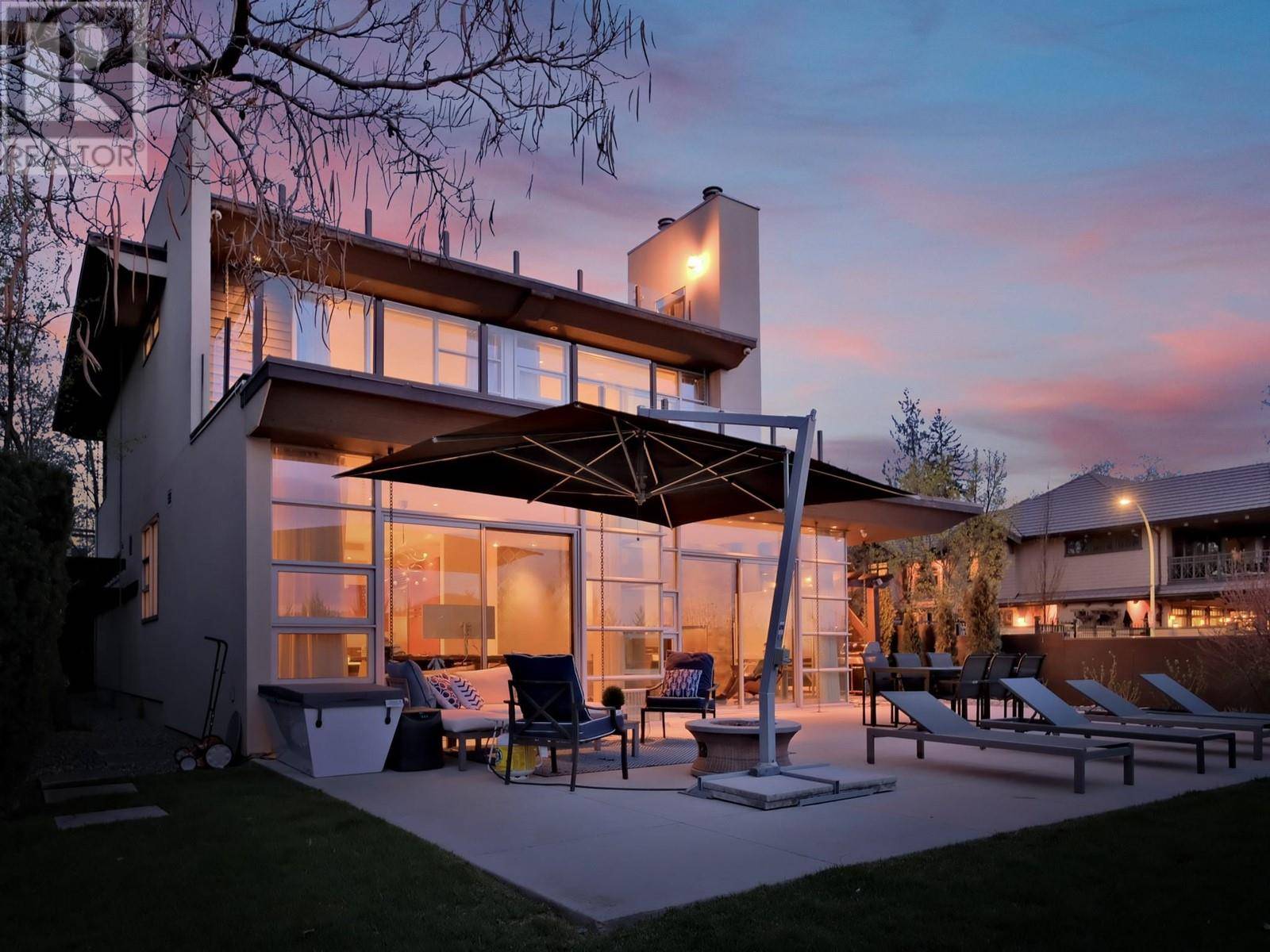 Kelowna, BC V1Y1C6,2096 Abbott Street