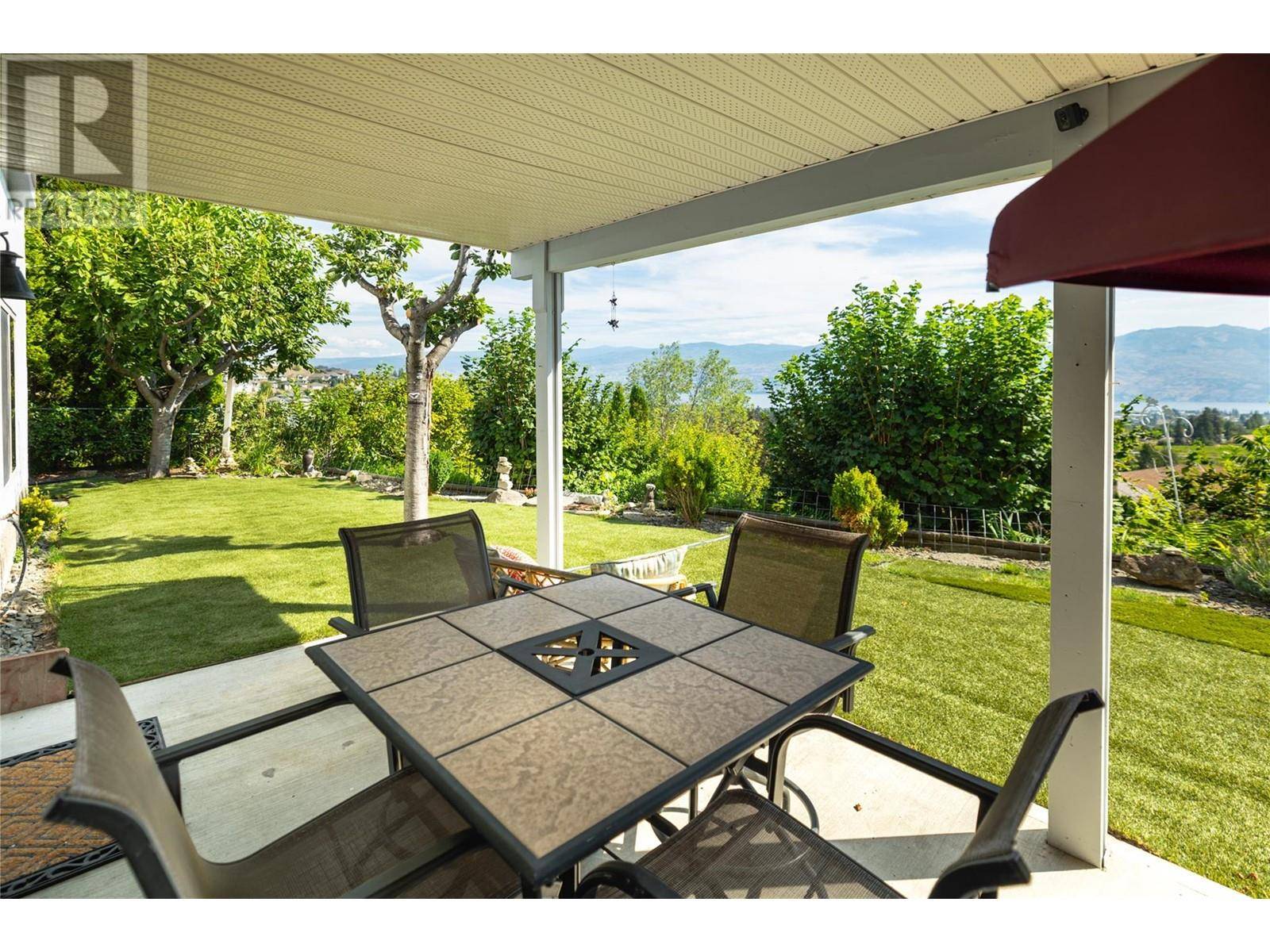 West Kelowna, BC V4T2M8,2613 COPPER RIDGE Drive