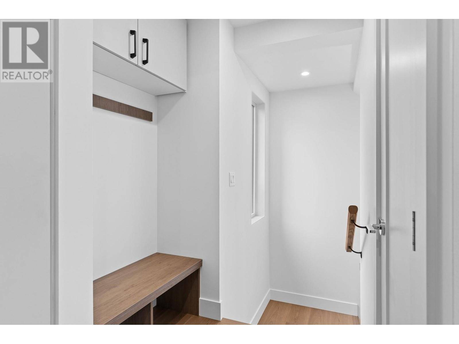 Kelowna, BC V1Y8J1,1463 Inkar RD #3