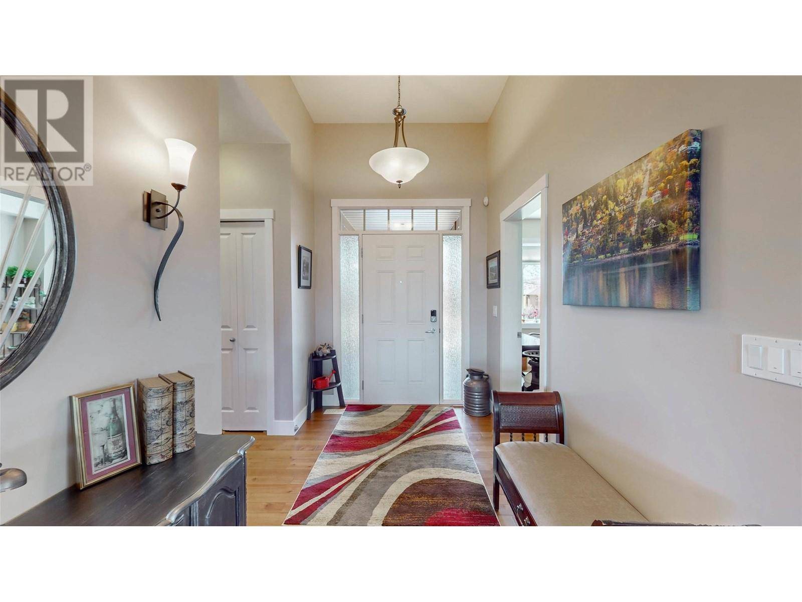Oliver, BC V0H1T4,6833 MEADOWS DR #7