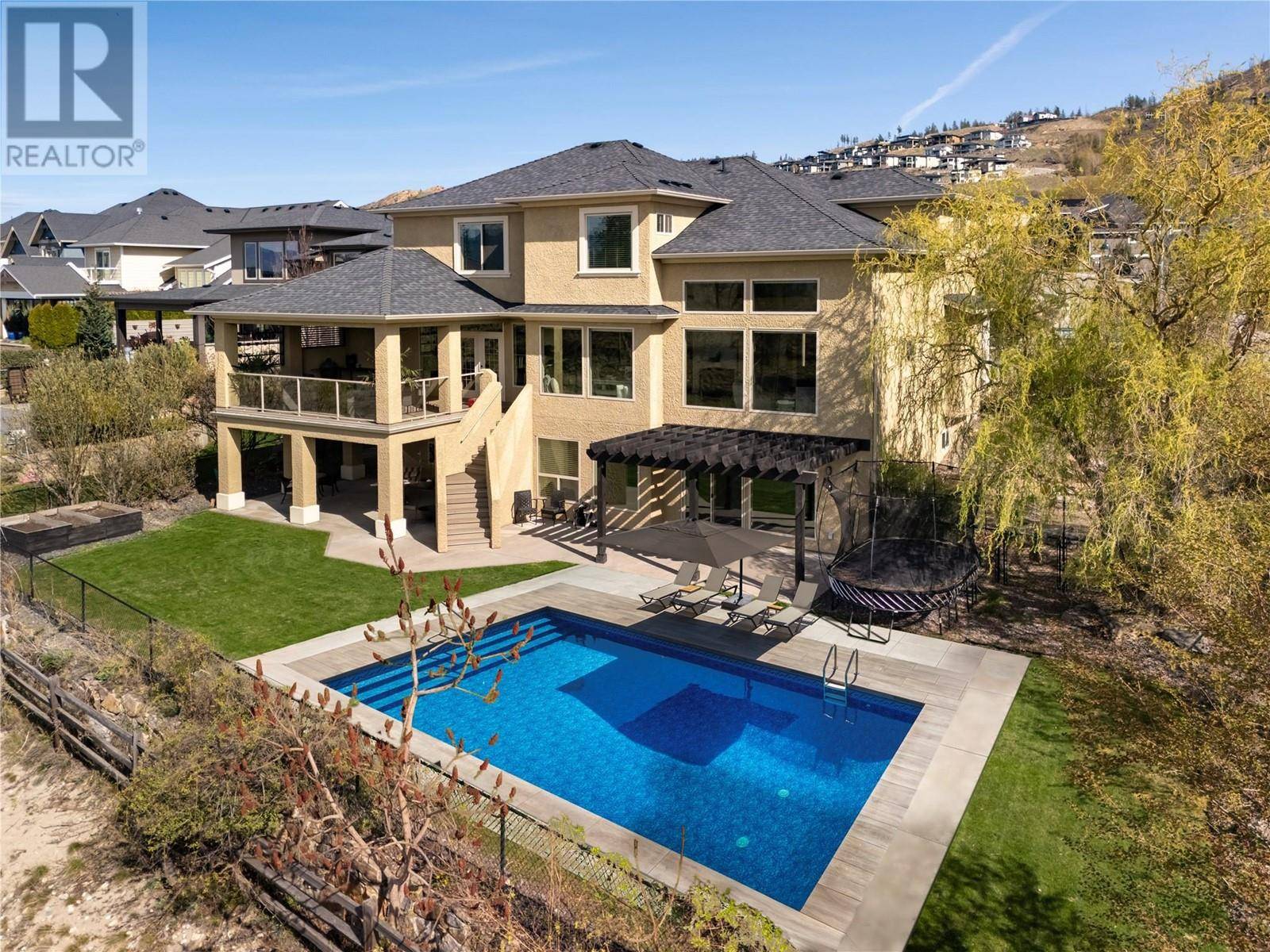 Kelowna, BC V1W5H2,369 Farron Court