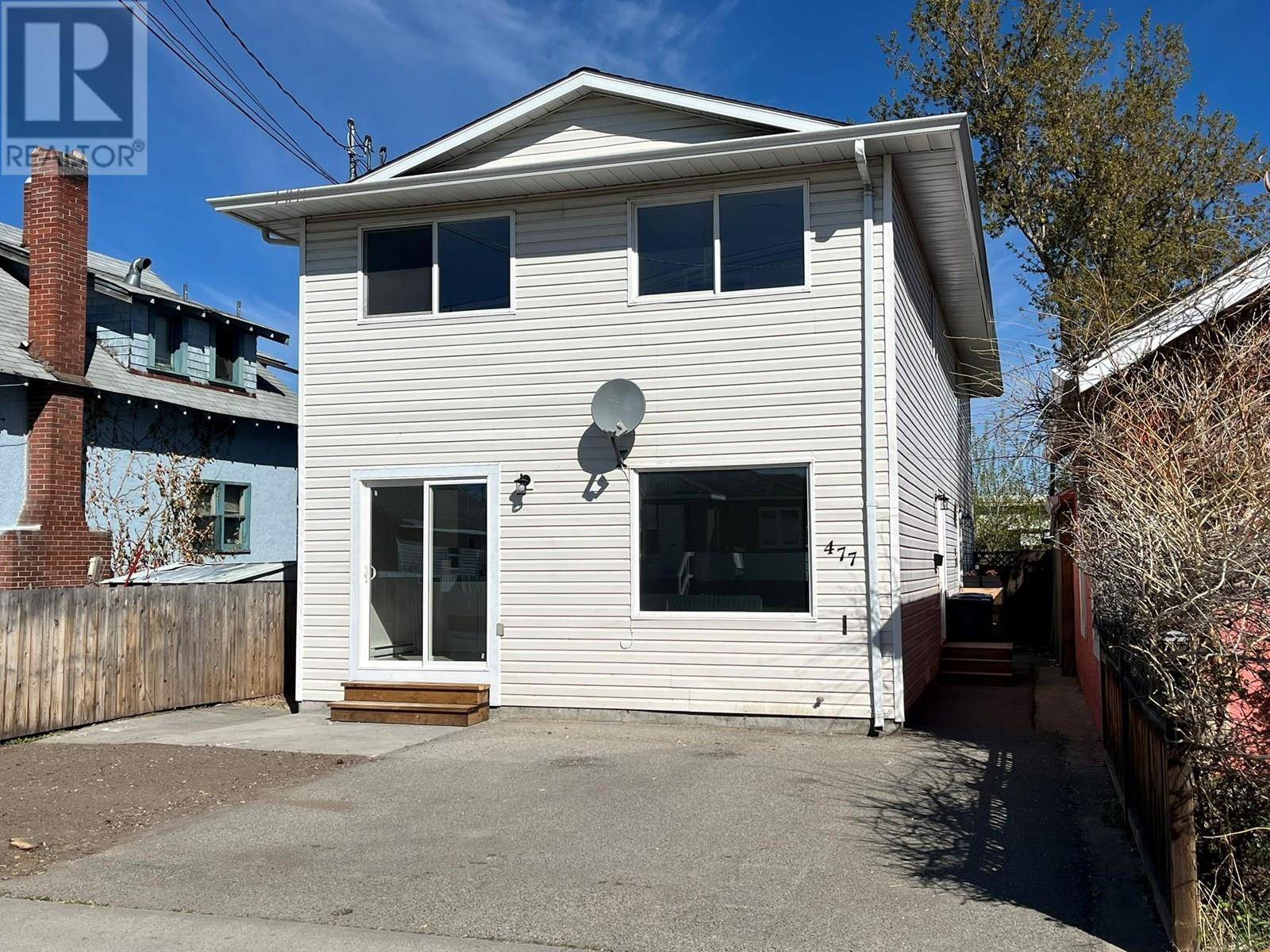 Penticton, BC V2A1G5,477 Heales AVE #101