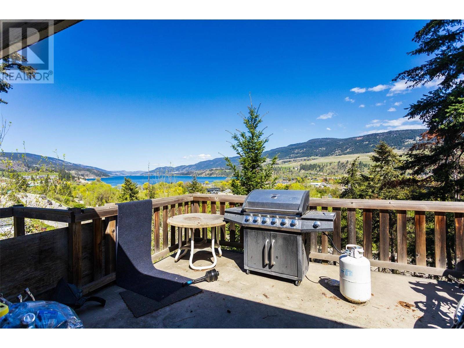 Lake Country, BC V4V1L5,11231 Roberts Road