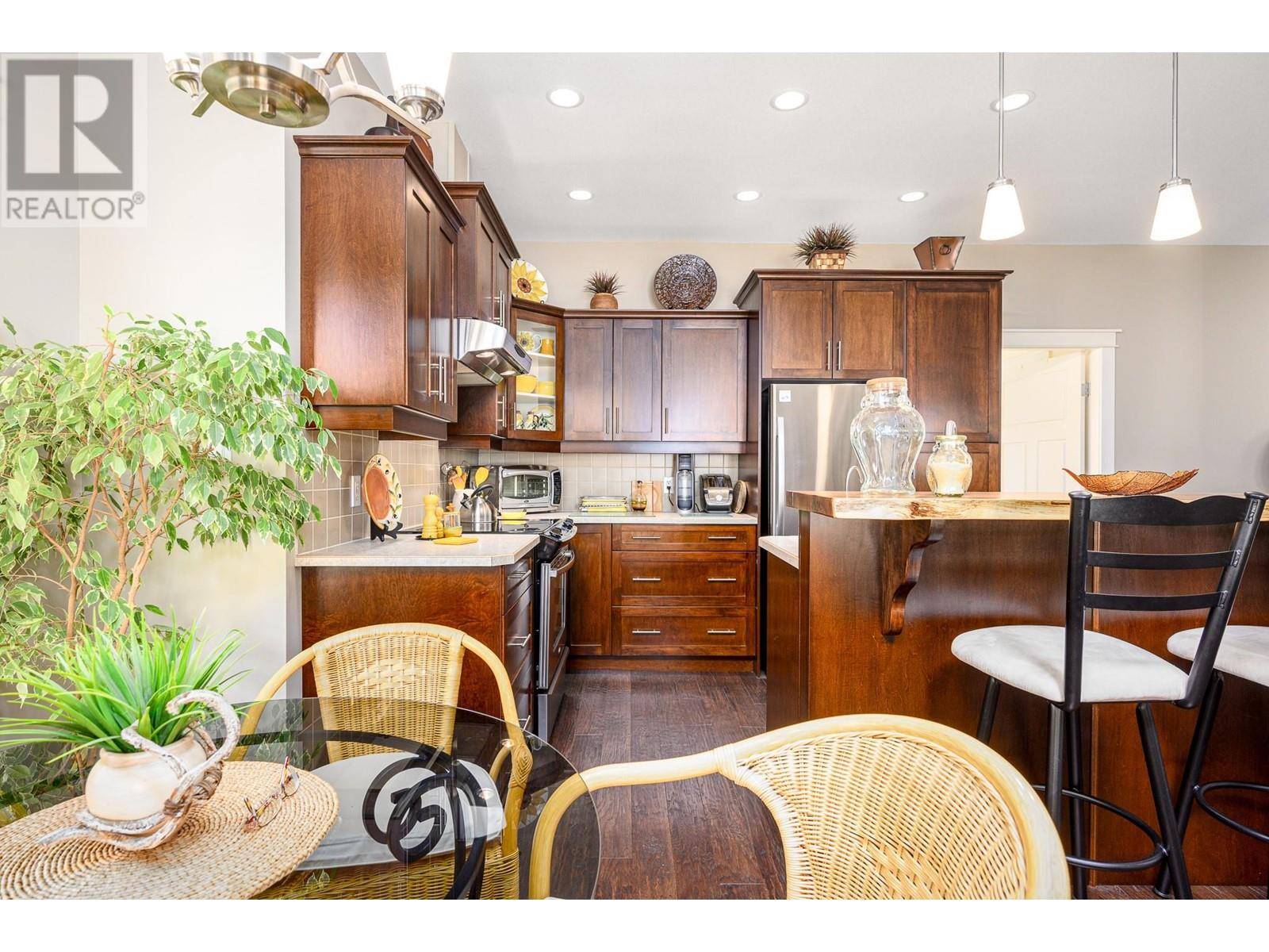 Vernon, BC V1T1P3,3606 25 AVE #101