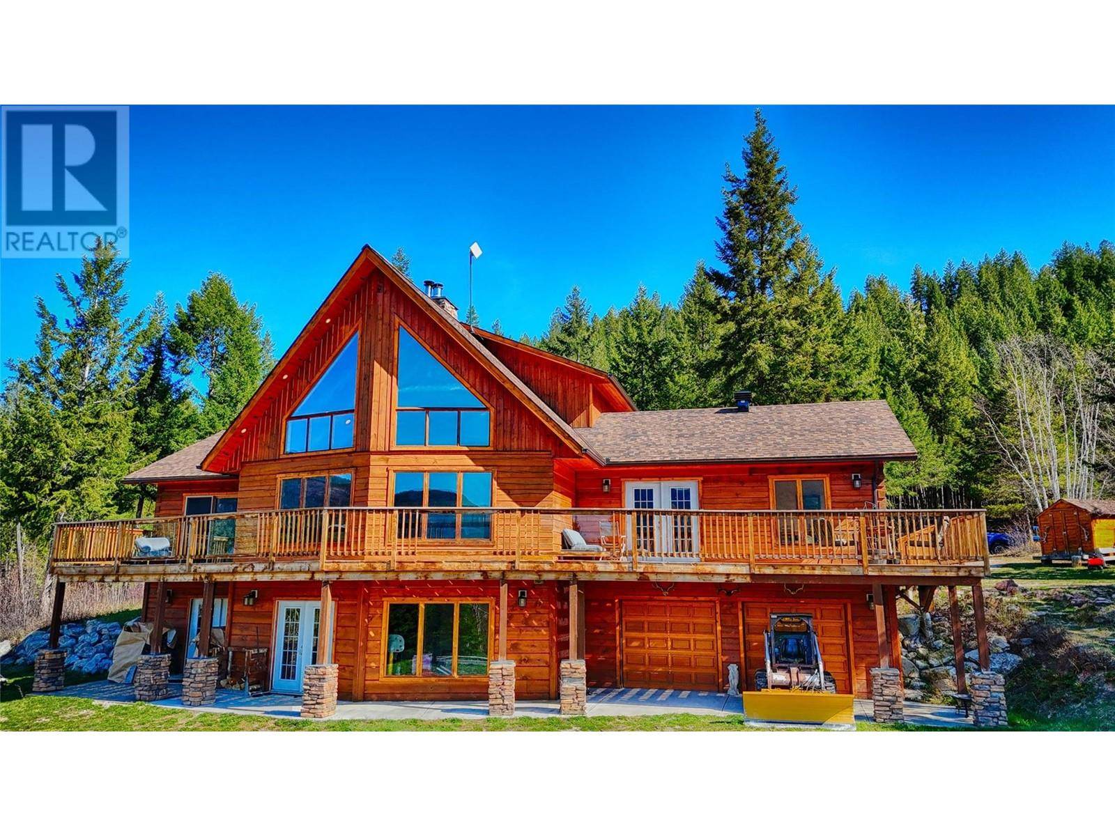 Spillimacheen, BC V0A1P0,110 Highway 95