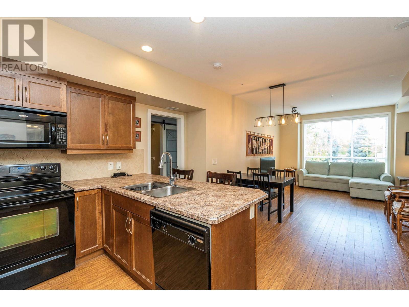 Kelowna, BC V1Y6A3,850 Saucier AVE #223