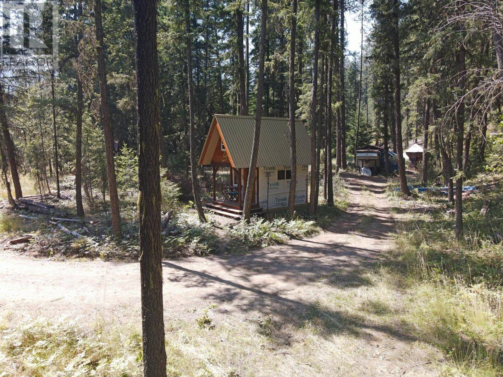 Crescent Valley, BC V0G2E0,3975 BARBADOS Road