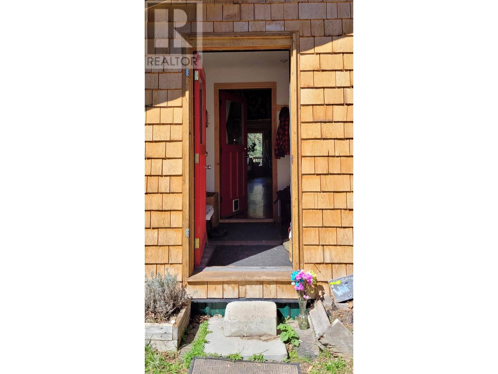 Winlaw, BC V0G2J0,7152 GRAHAM Road
