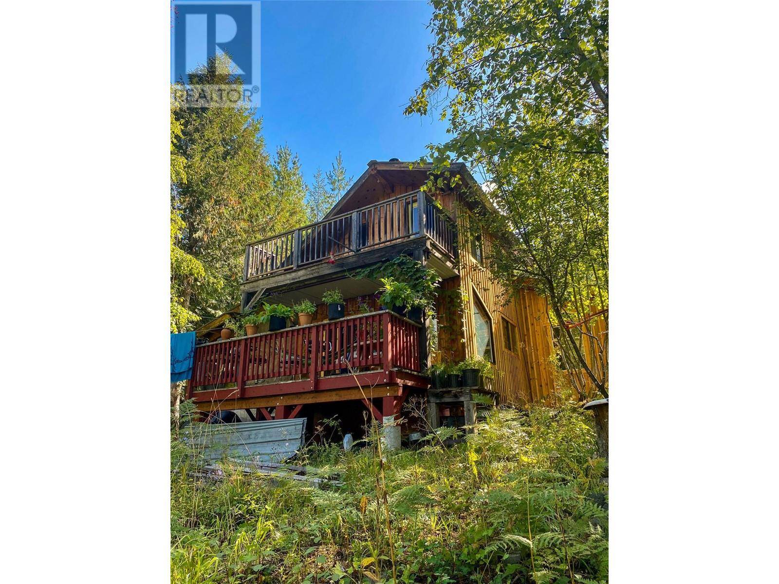 Winlaw, BC V0G2J0,7152 GRAHAM Road