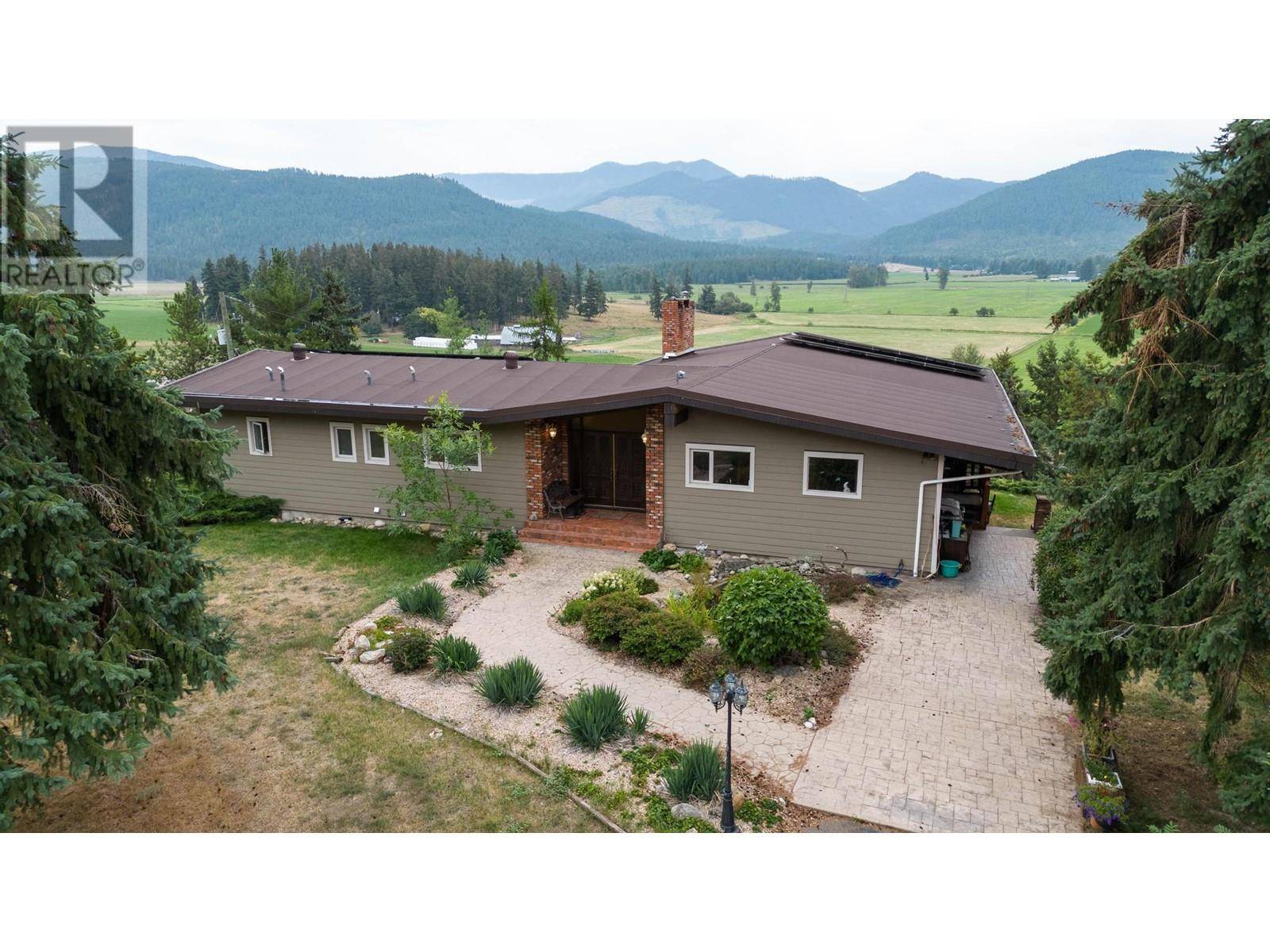 Lumby, BC V0E2G1,2545 6 Highway E