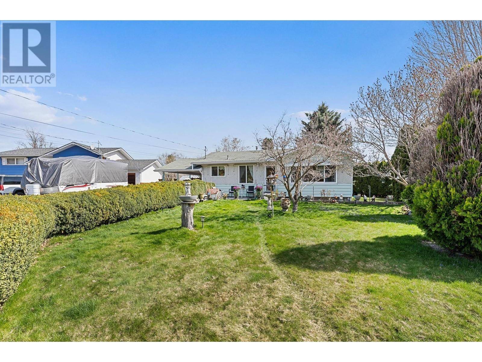 Summerland, BC V0H1Z0,13815 Theed Crescent