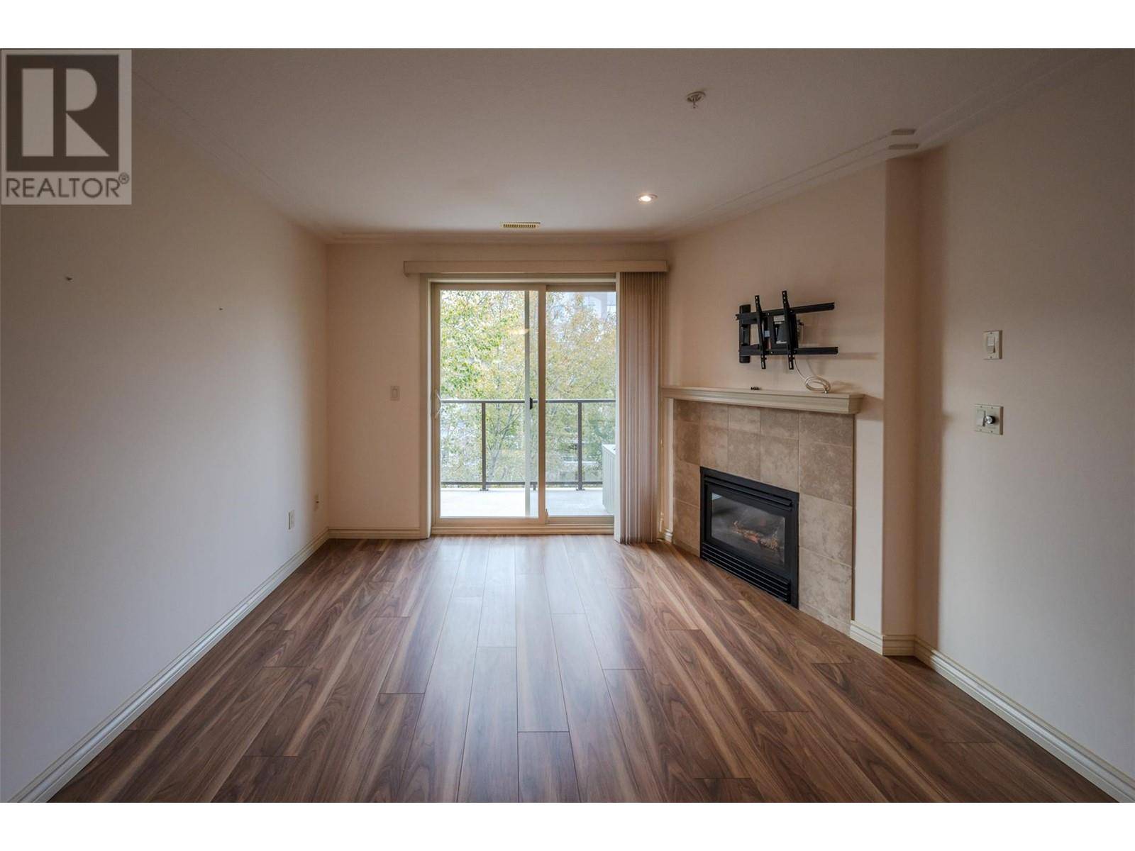 Penticton, BC V2A9E6,2125 Atkinson ST #603